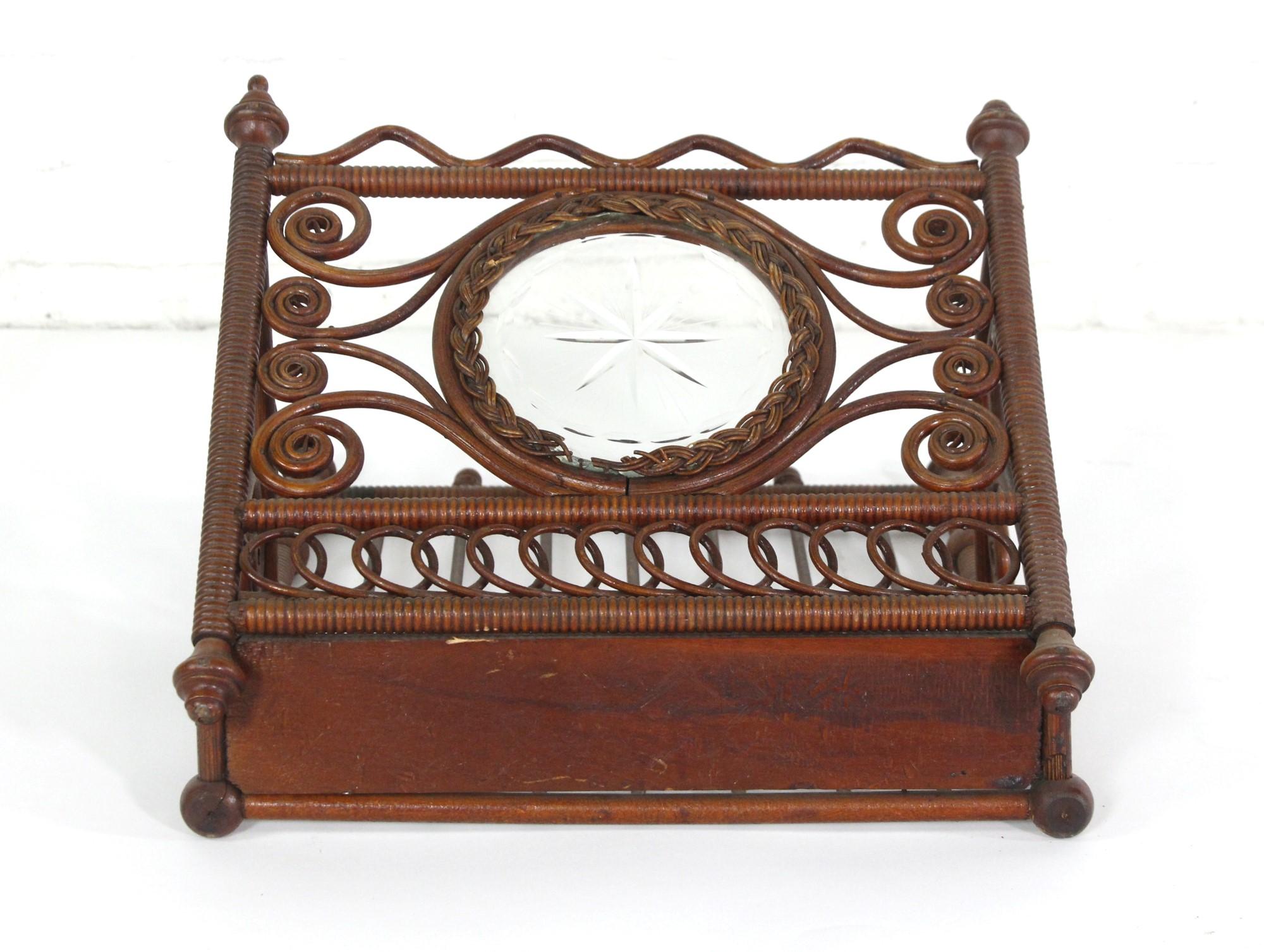 Early 1900s Bentwood Wicker Magazine Rack Etched Glass Motif with Copper Wheel For Sale 3