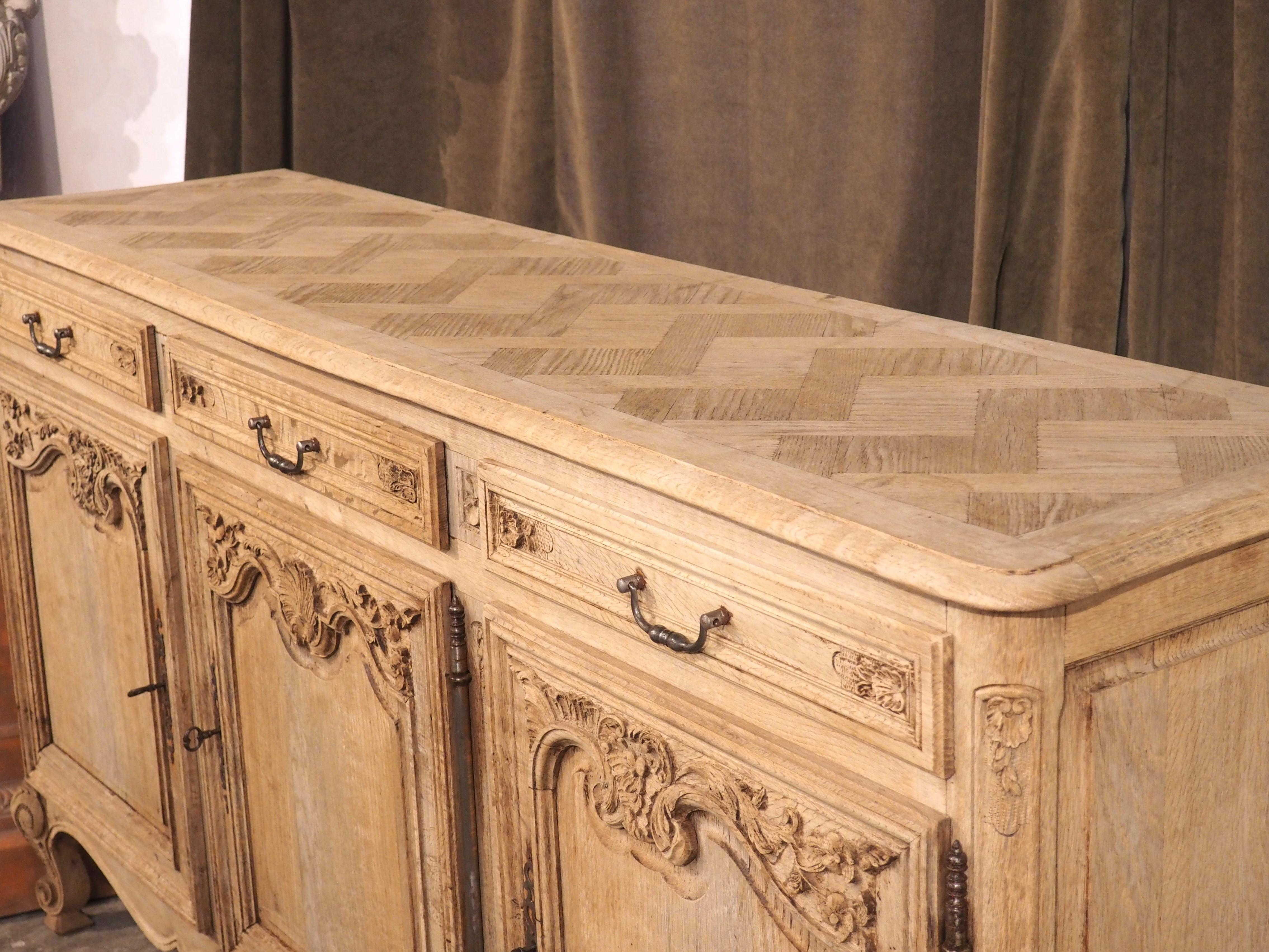 Early 1900s Bleached Oak Louis XV Style Enfilade from France In Good Condition In Dallas, TX