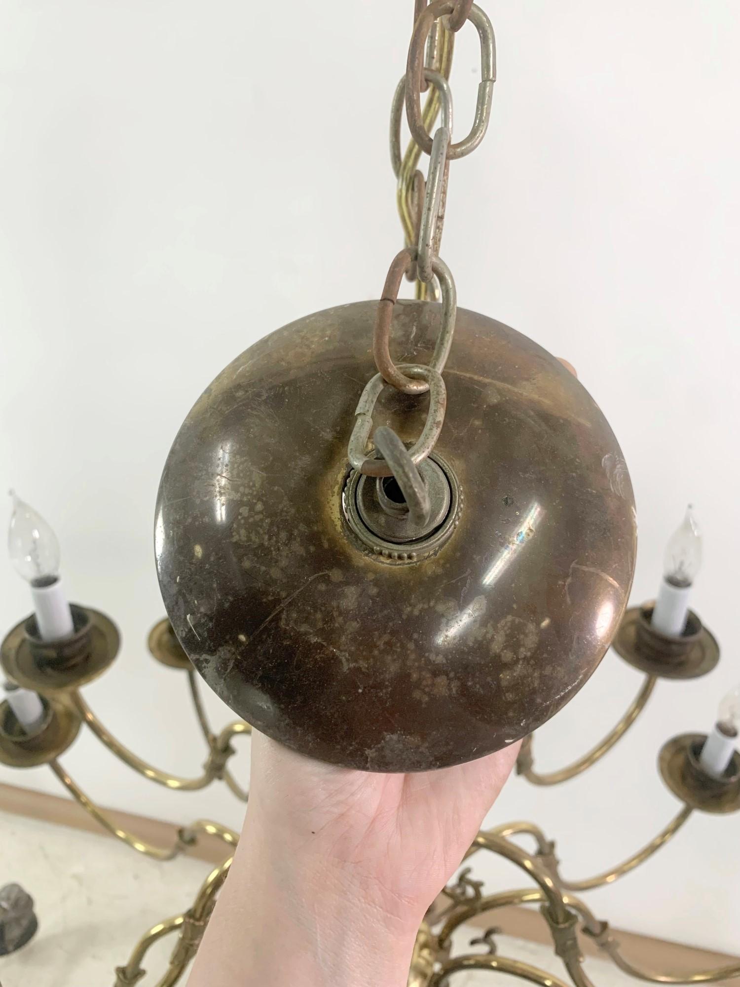 Early 1900s Brass Williamsburg Style Chandelier with 18 Arms and Lights 3