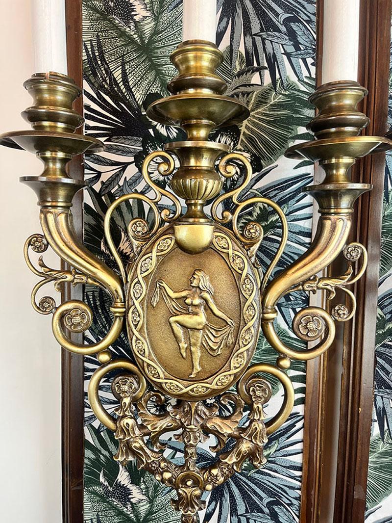 Early 1900s Bronze Beaux Arts Candelabra Sconces  In Good Condition For Sale In Mississauga, CA