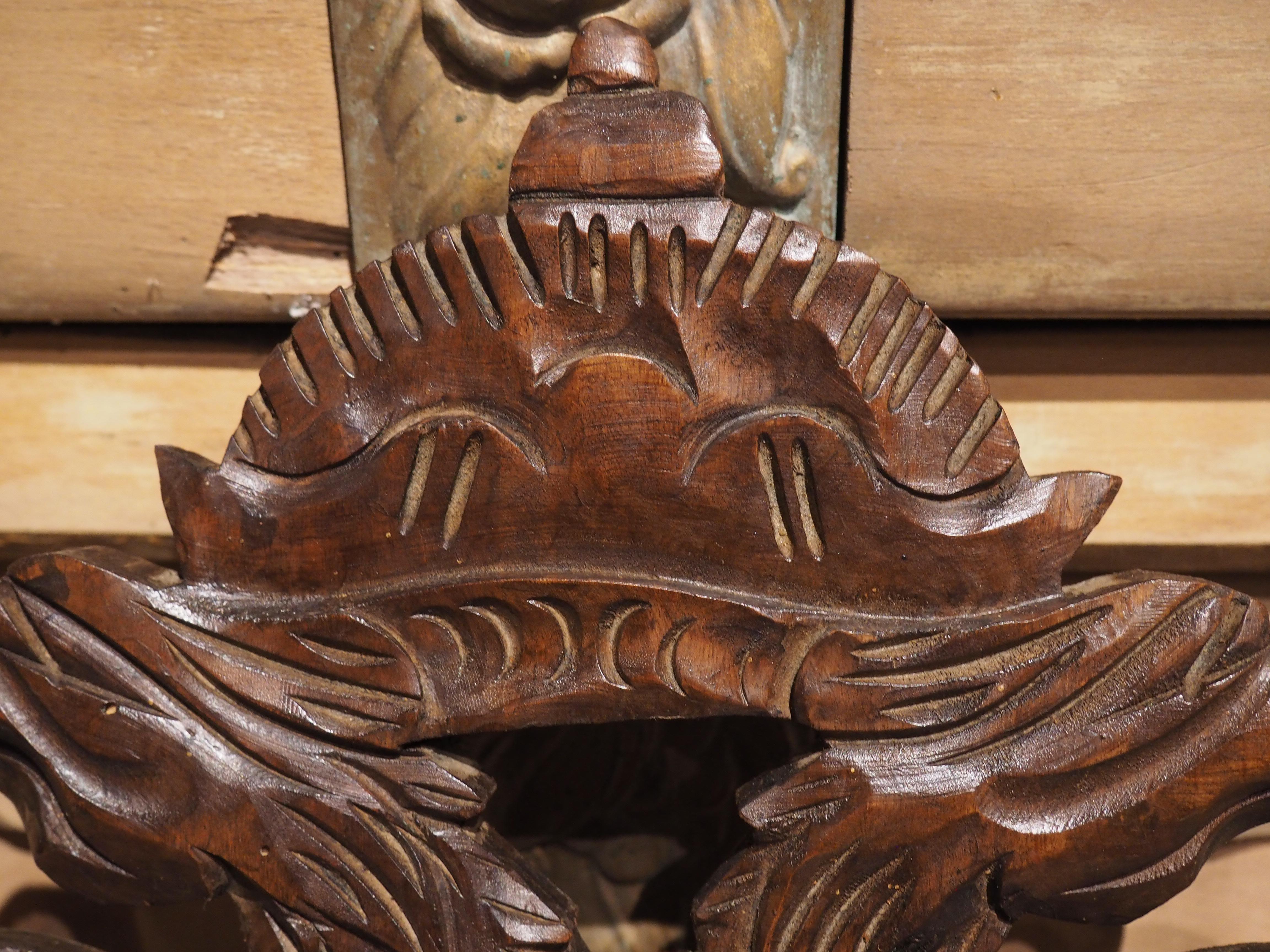Early 1900s Carved Wooden Coat of Arms Plaque with Crossed Swords 4