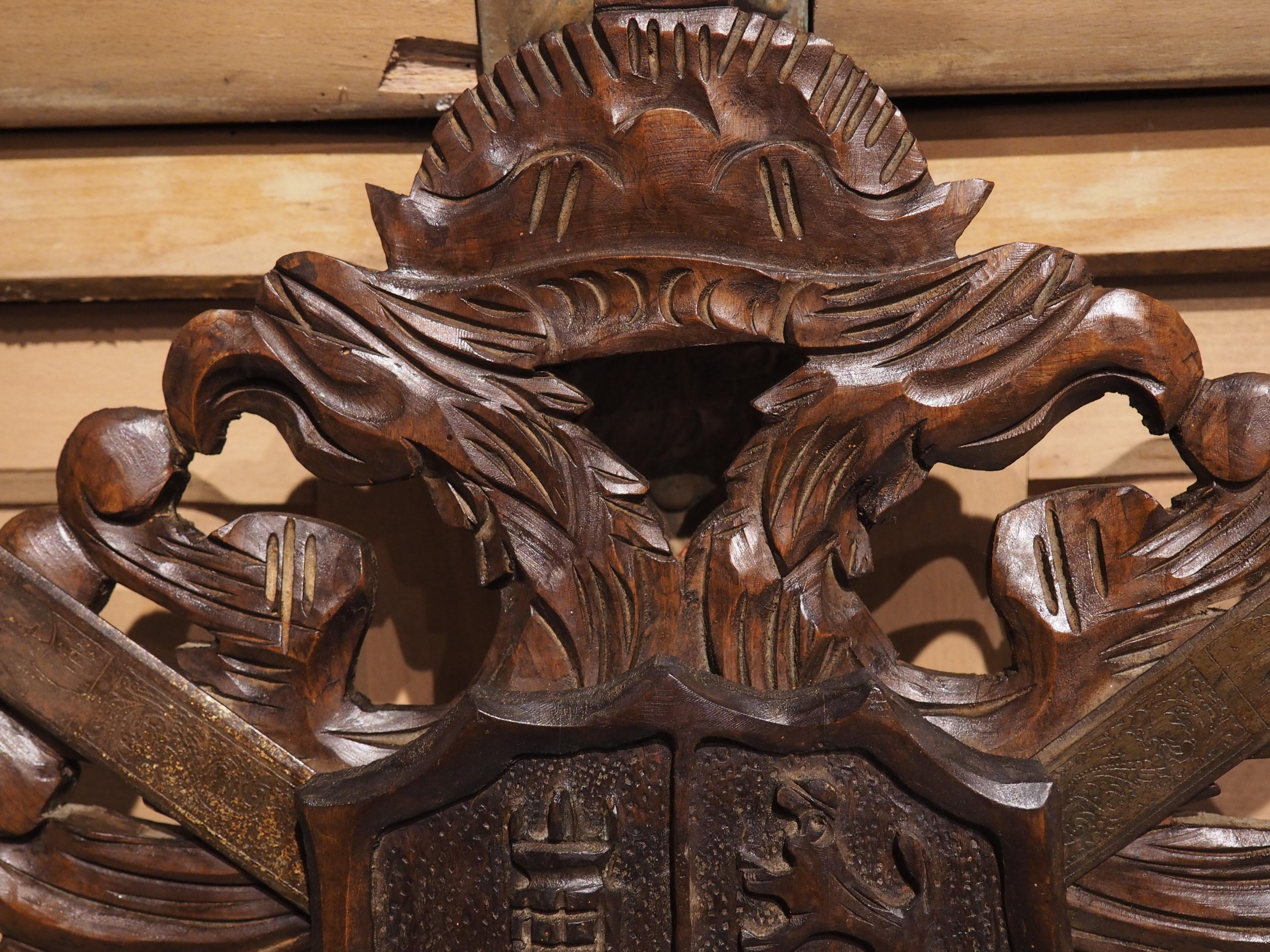 Early 1900s Carved Wooden Coat of Arms Plaque with Crossed Swords 2
