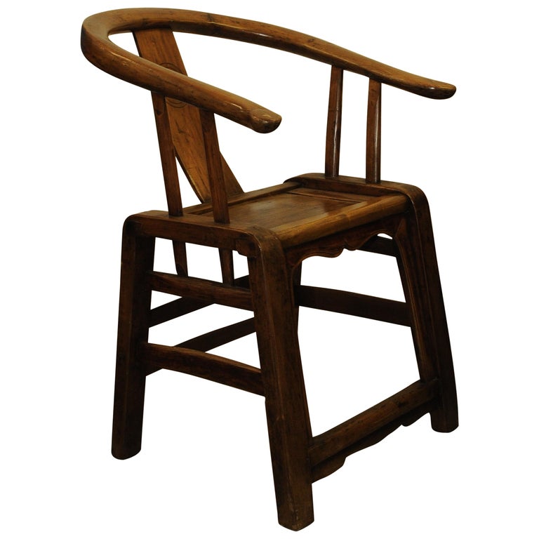 Early 1900s Chinese Ming Dynasty Style Elm Wedding Chair with Curving Back 1