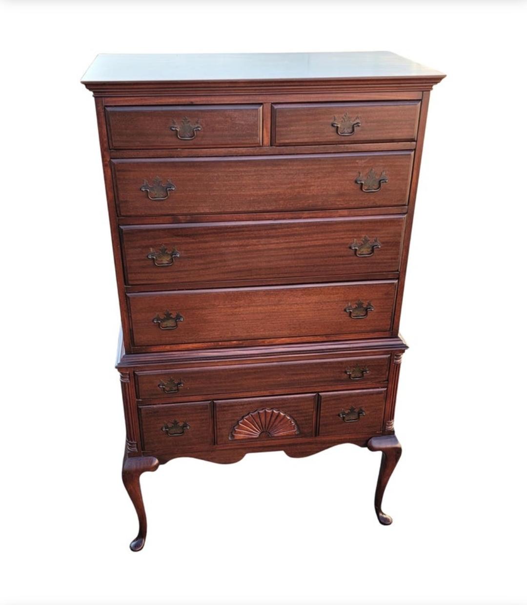 Early 1900's Chippendale Mahogany Tiered One-Drawer Bedside Table Nihghstand For Sale 3