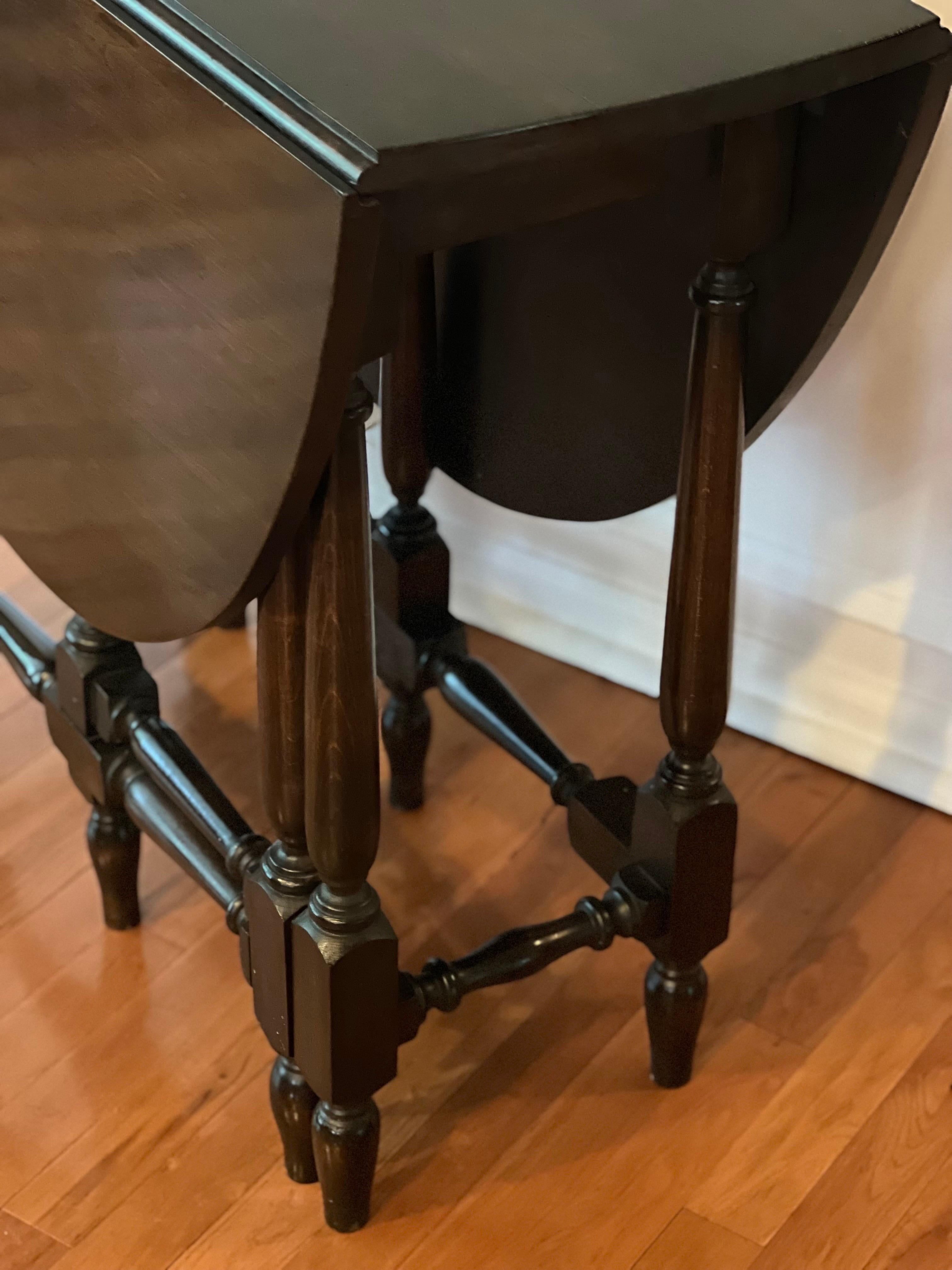 Early 20th Century Early 1900's Dark Walnut Gate Leg Drop-Leaf Table