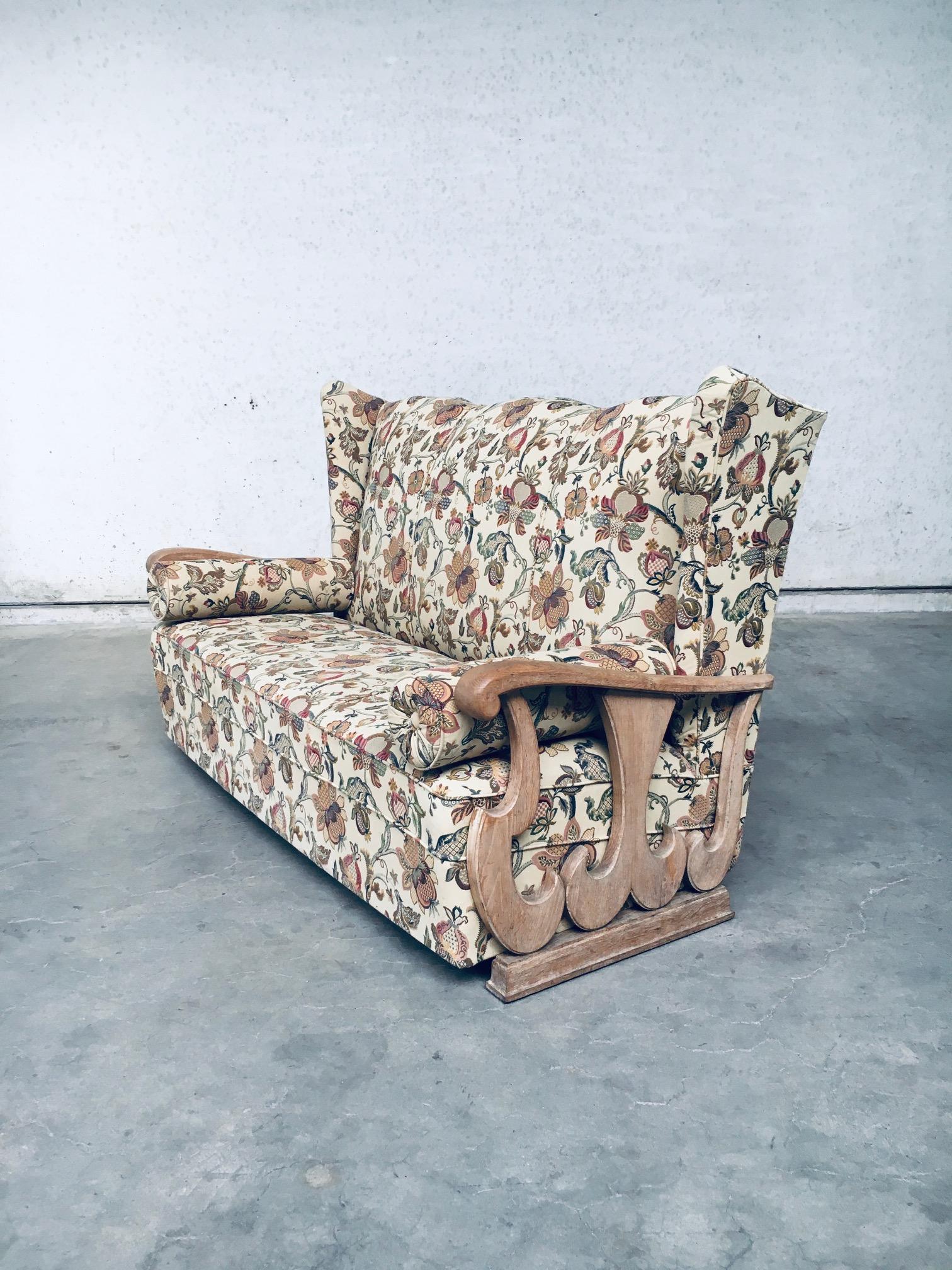 Frühes 1900''s Design 3-Sitz-Sofa mit hoher Flügelrückenlehne (Französische Provence) im Angebot