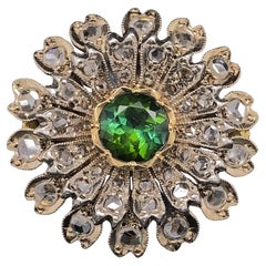 Anello con diamanti e tsavorite dei primi anni del 1900