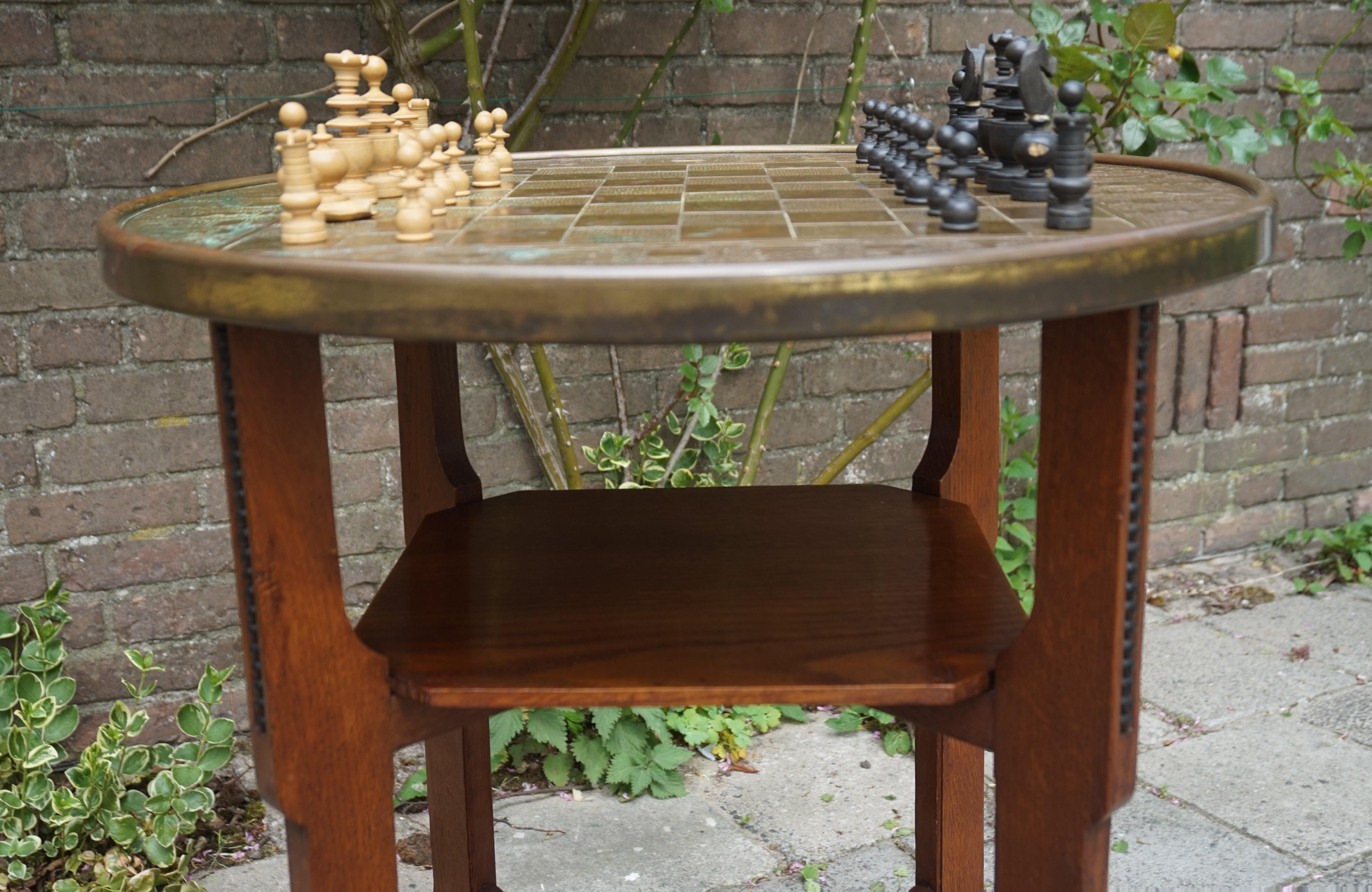 Early 1900s Dutch Arts and Crafts Chess Table with Embossed Brass Chess Pieces In Good Condition In Lisse, NL