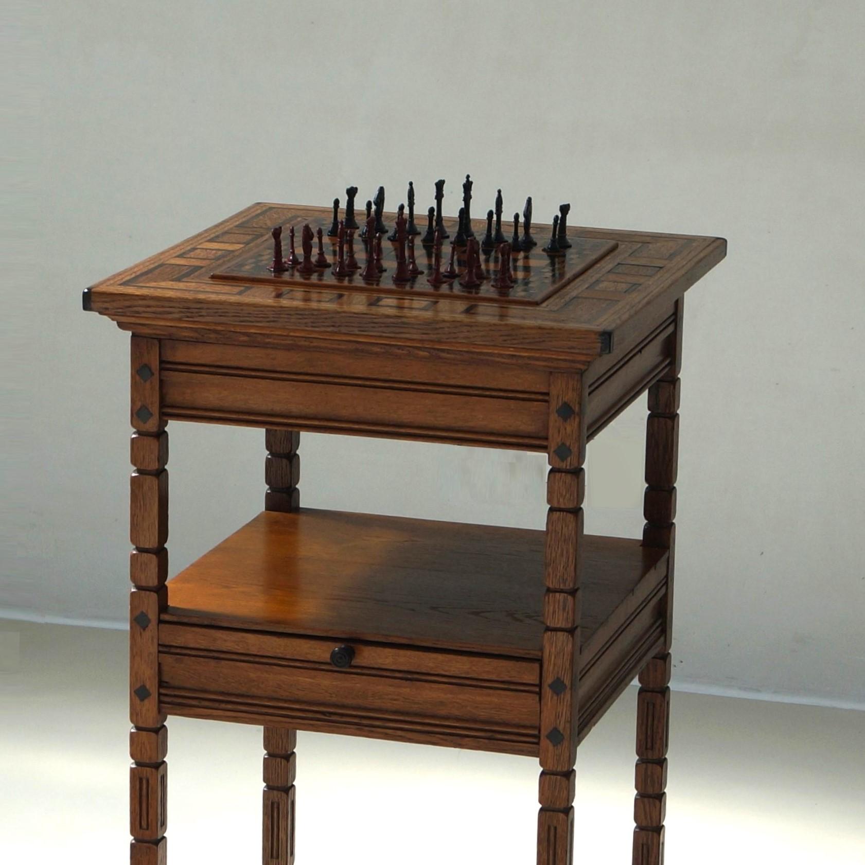 Niederländischer 'Nieuwe Kunst'-Schachtisch, Satz von 33 Stück, Anfang 1900 5