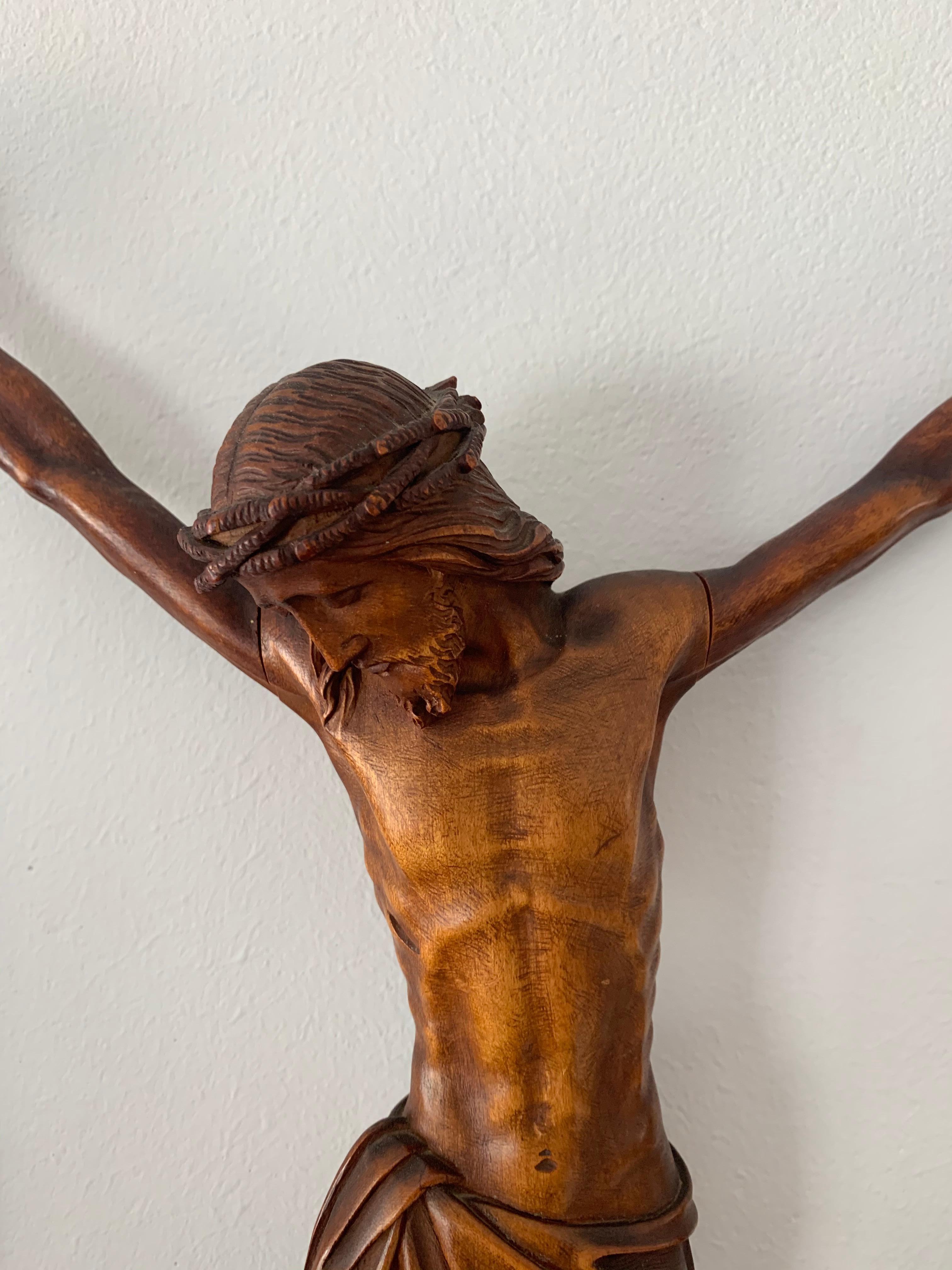 Early 1900s Finest Handcarved Wood Corpus of Christ Sculpture for Wall Mounting 11