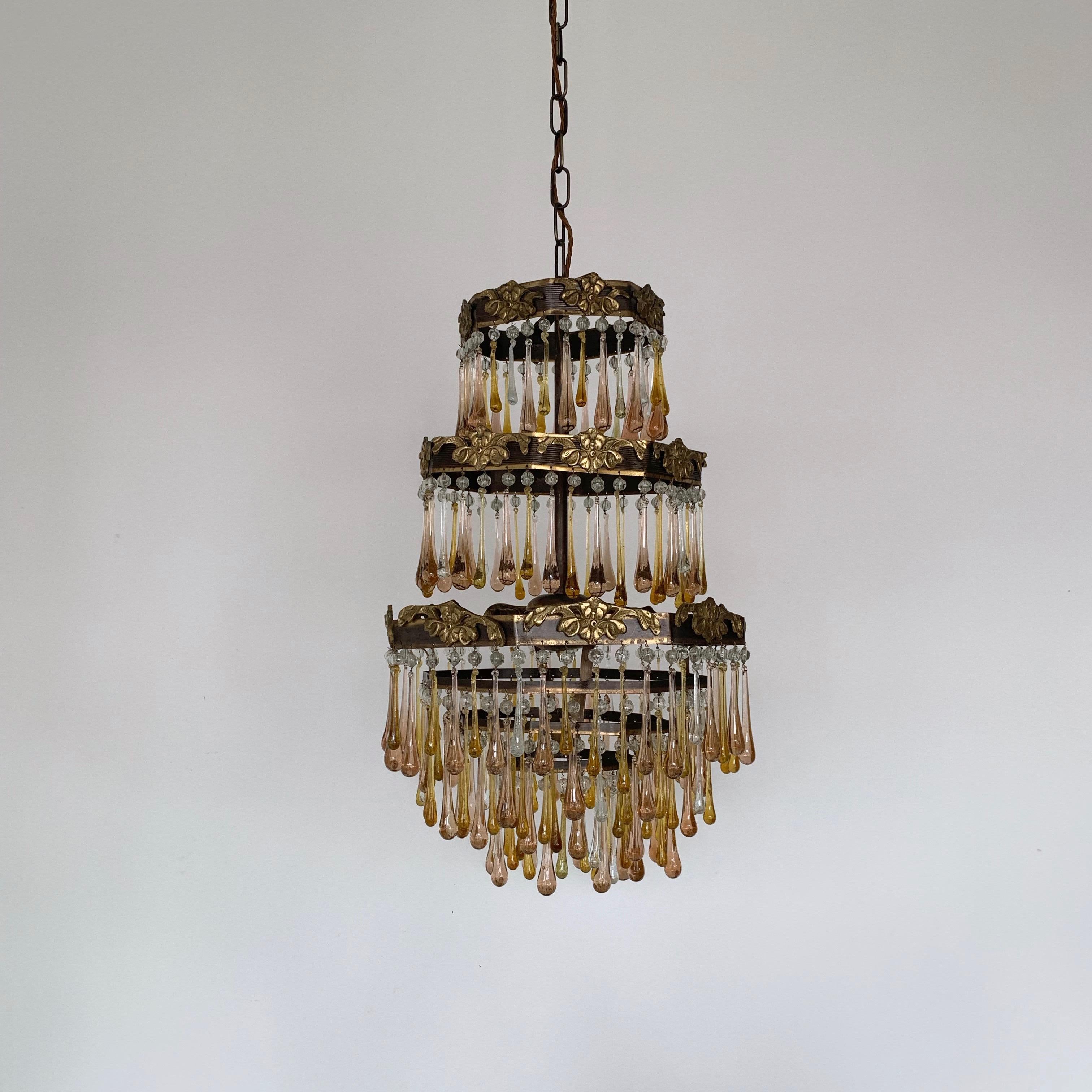 Early 1900s French Brass Waterfall Chandelier Frame Dressed in Peach and Amber For Sale 6