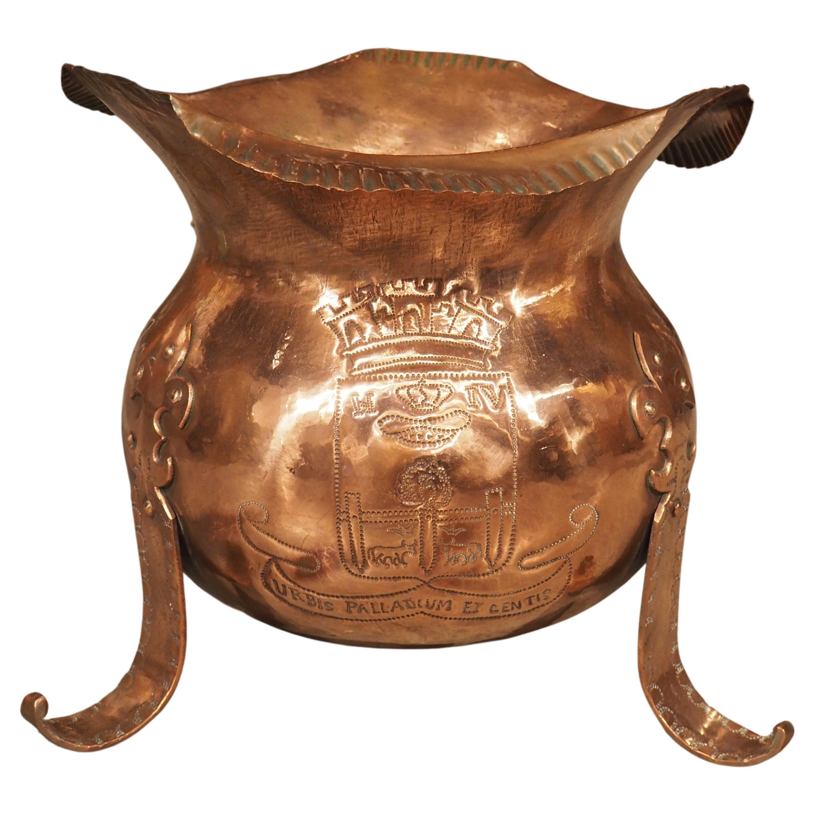 Early 1900s French Copper Cachepot Jardiniere with Scalloped Rim For Sale
