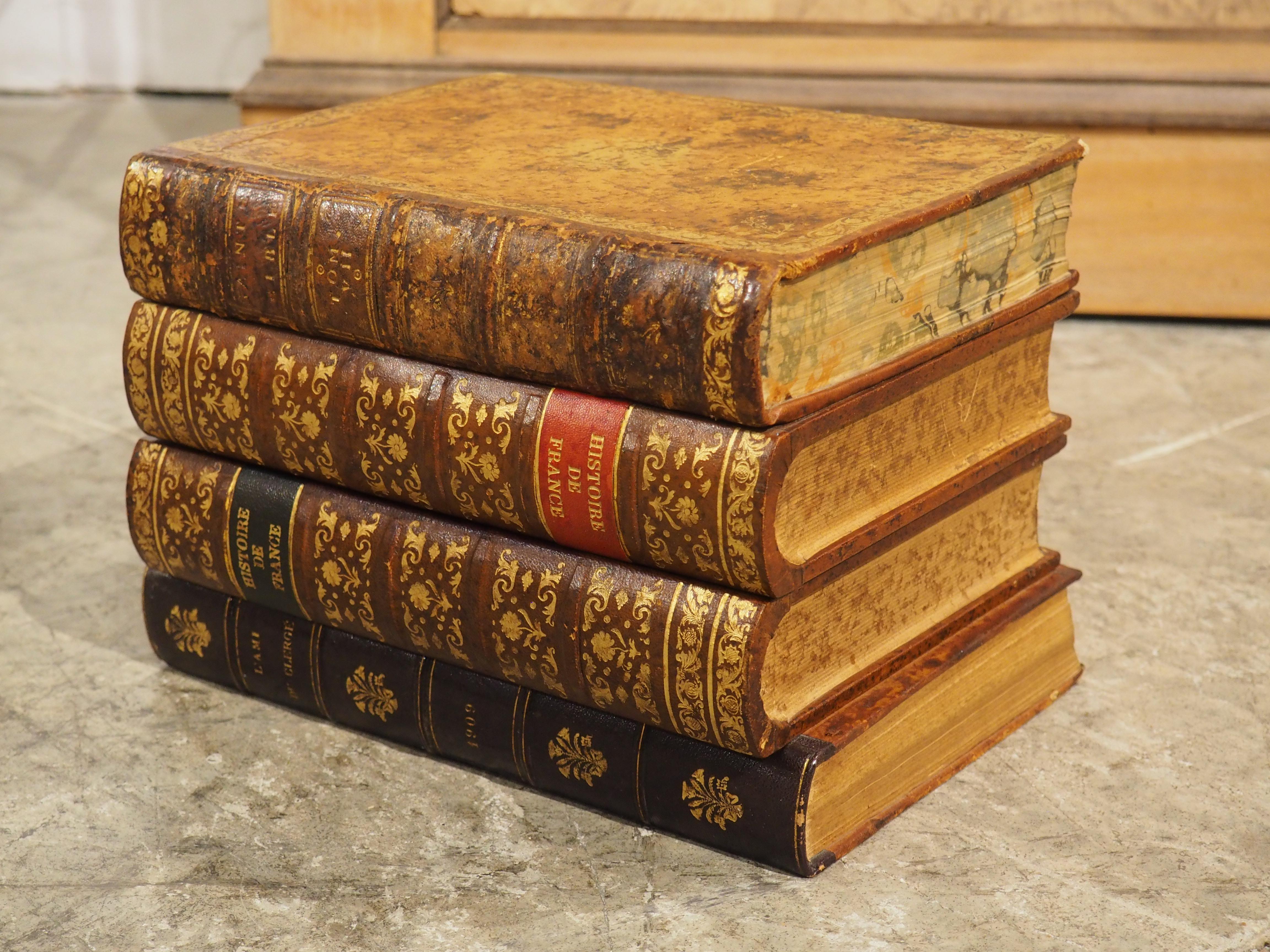 Early 1900s French Leather Faux Book Stack Cave a Liqueur 6