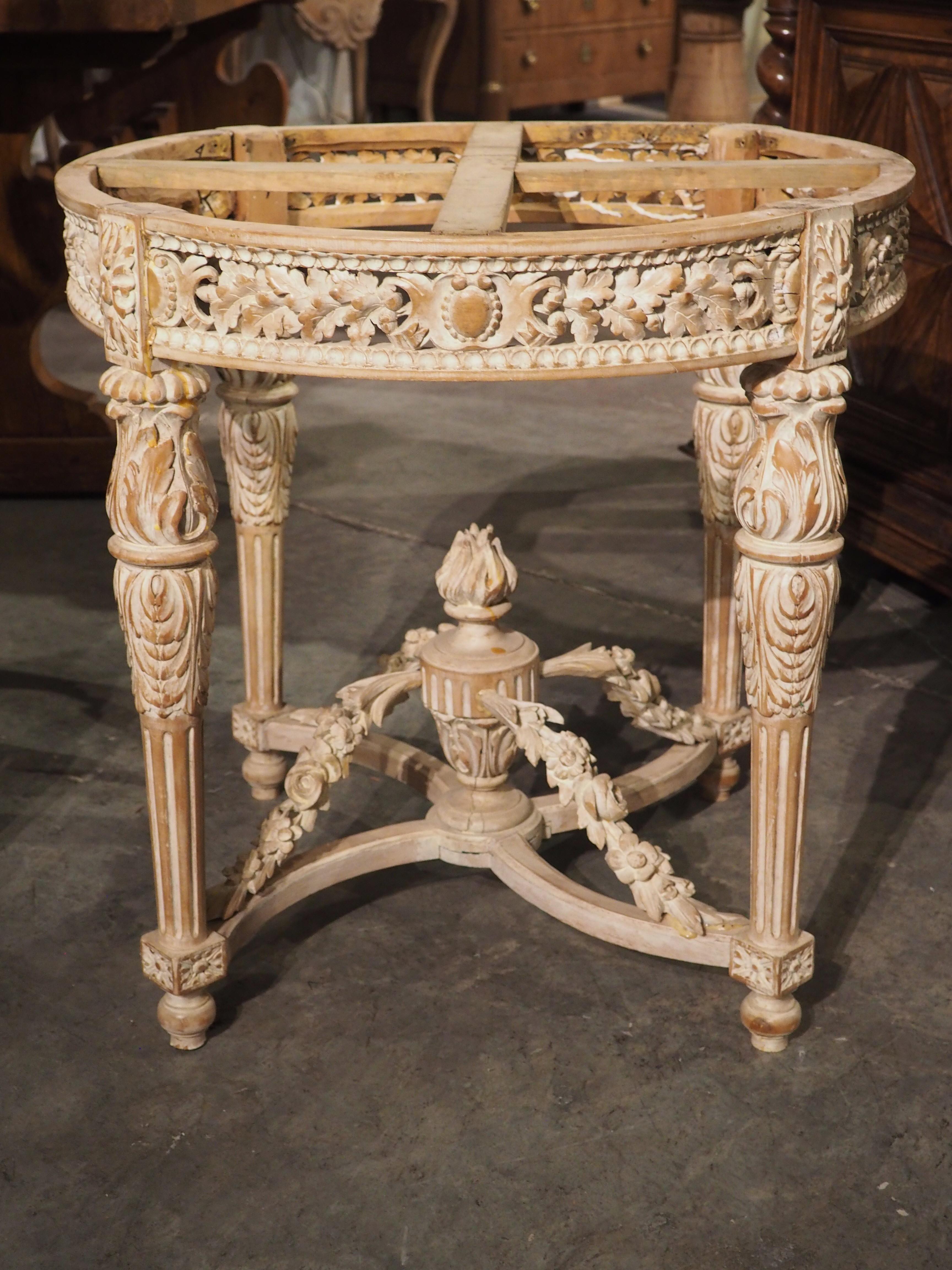 Early 1900s French Louis XVI Style Parcel Painted Side Table with Marble Top 3