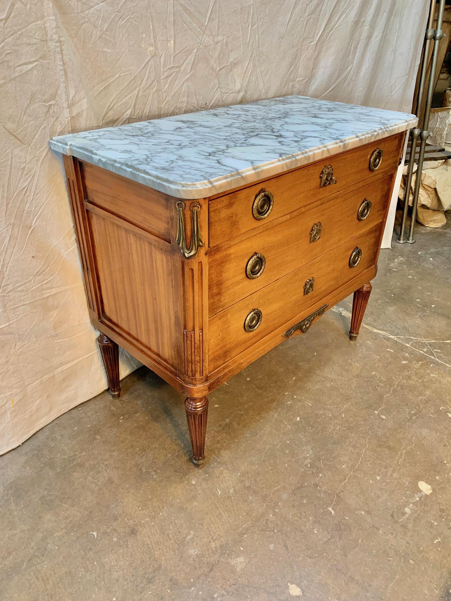 Early 1900s French Louis XVI Walnut Chest of Drawers with Marble Top In Good Condition In Burton, TX