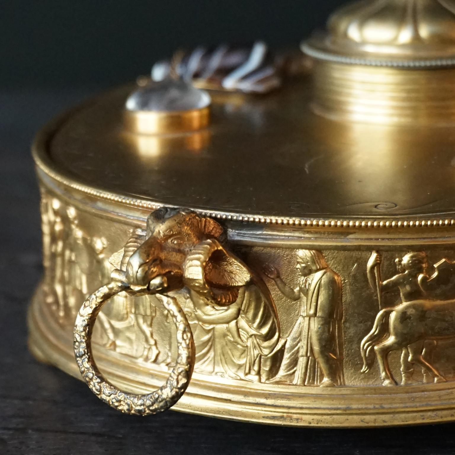 Early 1900s French Neoclassical Oval Brass Jewellery Box with Agate Moth Decor For Sale 13
