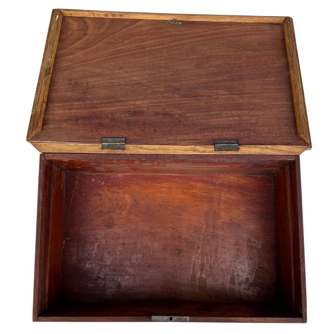 Early 1900s French Oak Box For Sale 2
