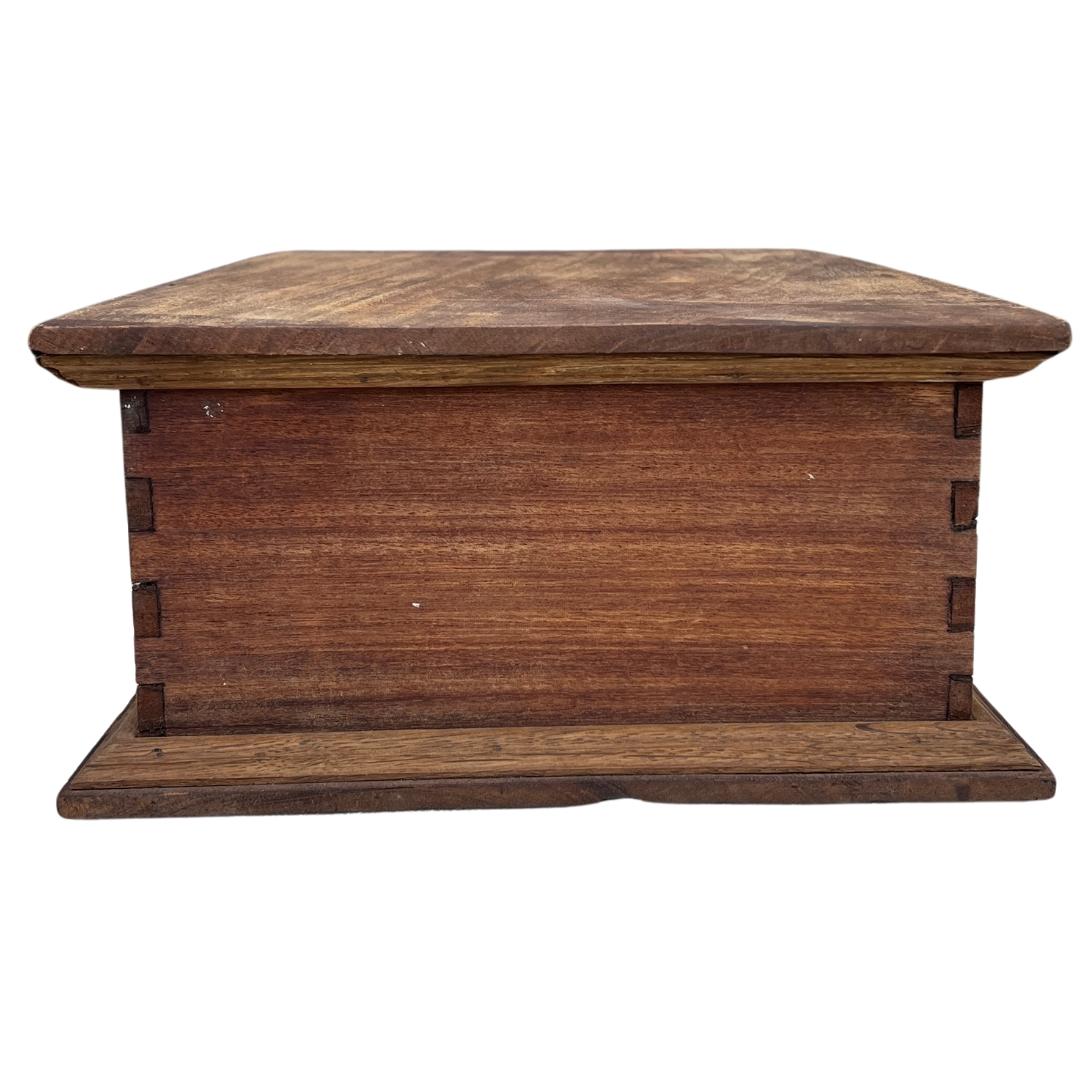Early 1900s French Oak Box For Sale 4