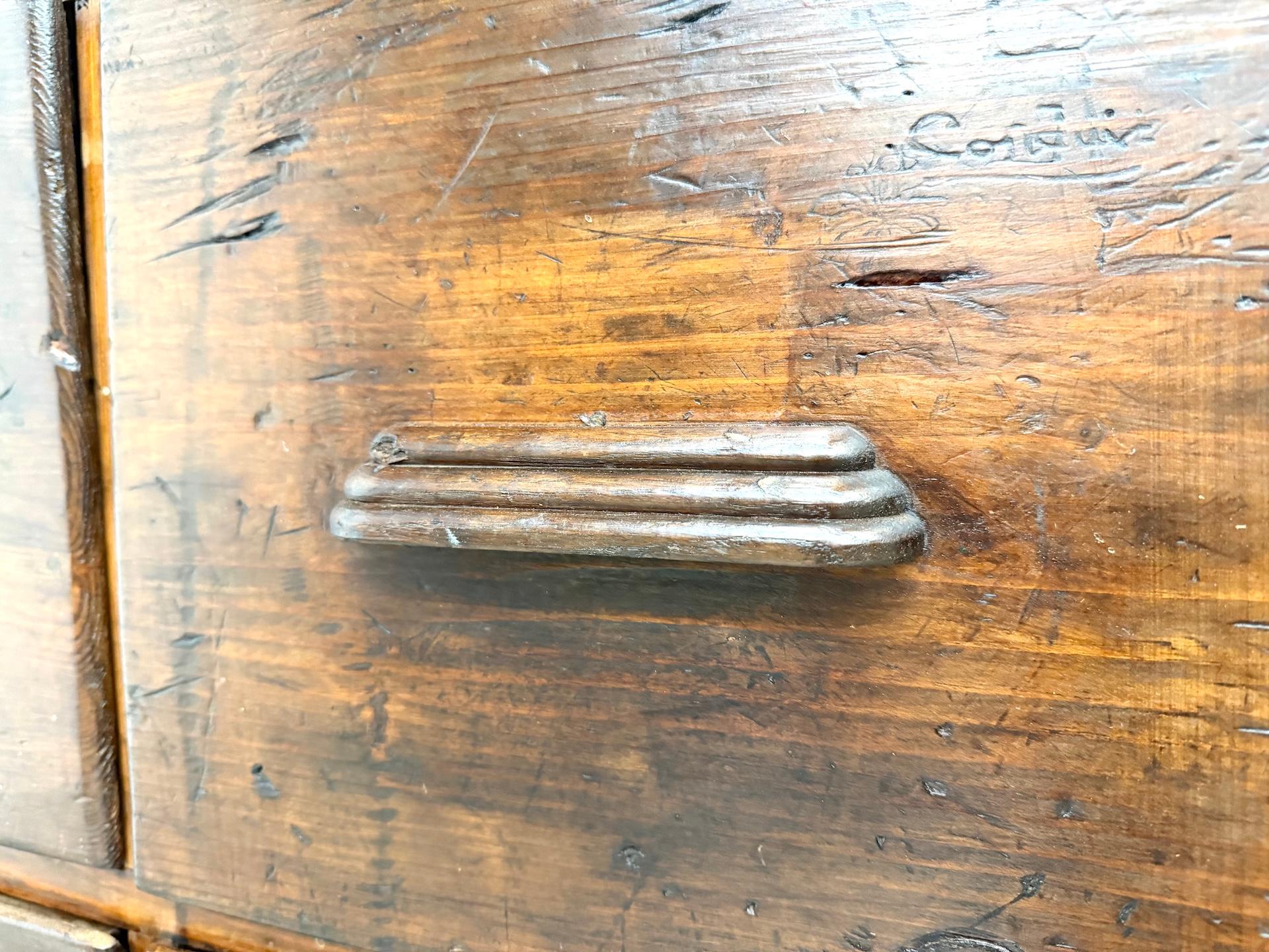 Armadio da laboratorio francese dei primi del '900 con 12 cassetti. in vendita 3