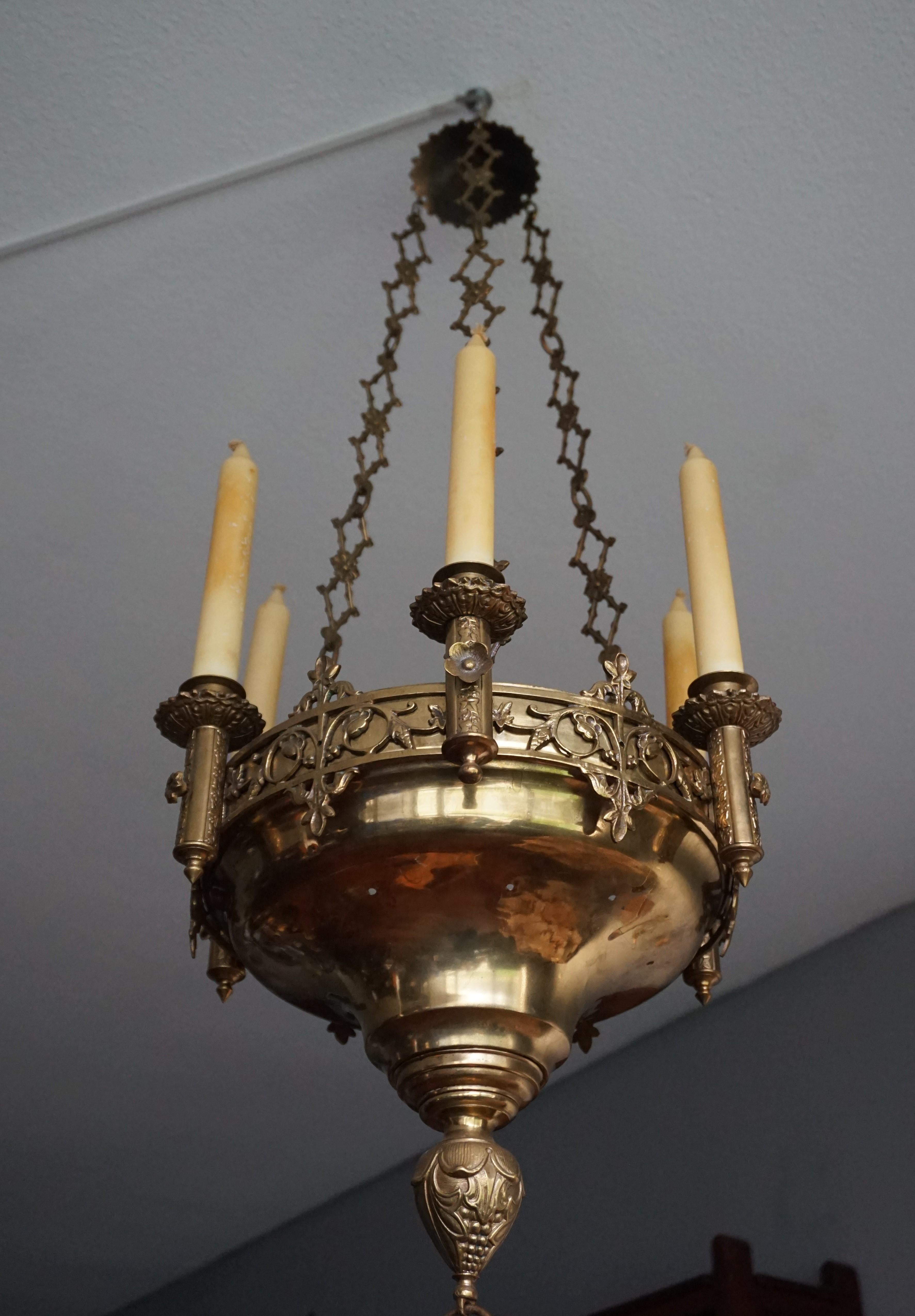 Practical size and great looking church sanctuary light.

The amount of work that went into creating this striking and practical size chandelier is almost unimaginable in this day and age. Before you can start to cast the individual segments of