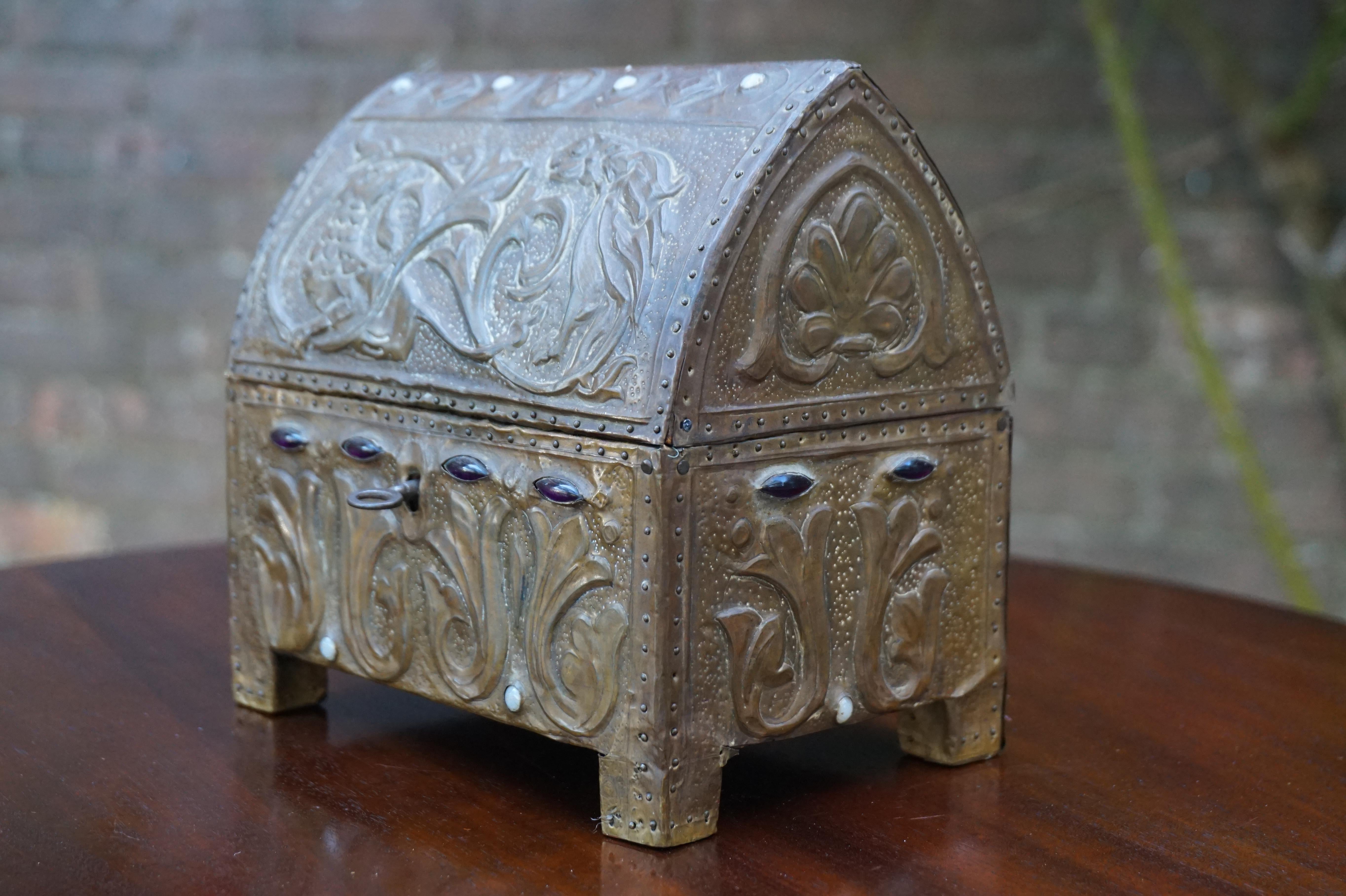 20th Century Early 1900s Gothic Revival Embossed Copper & Inlaid Stones Wooden Box with Key