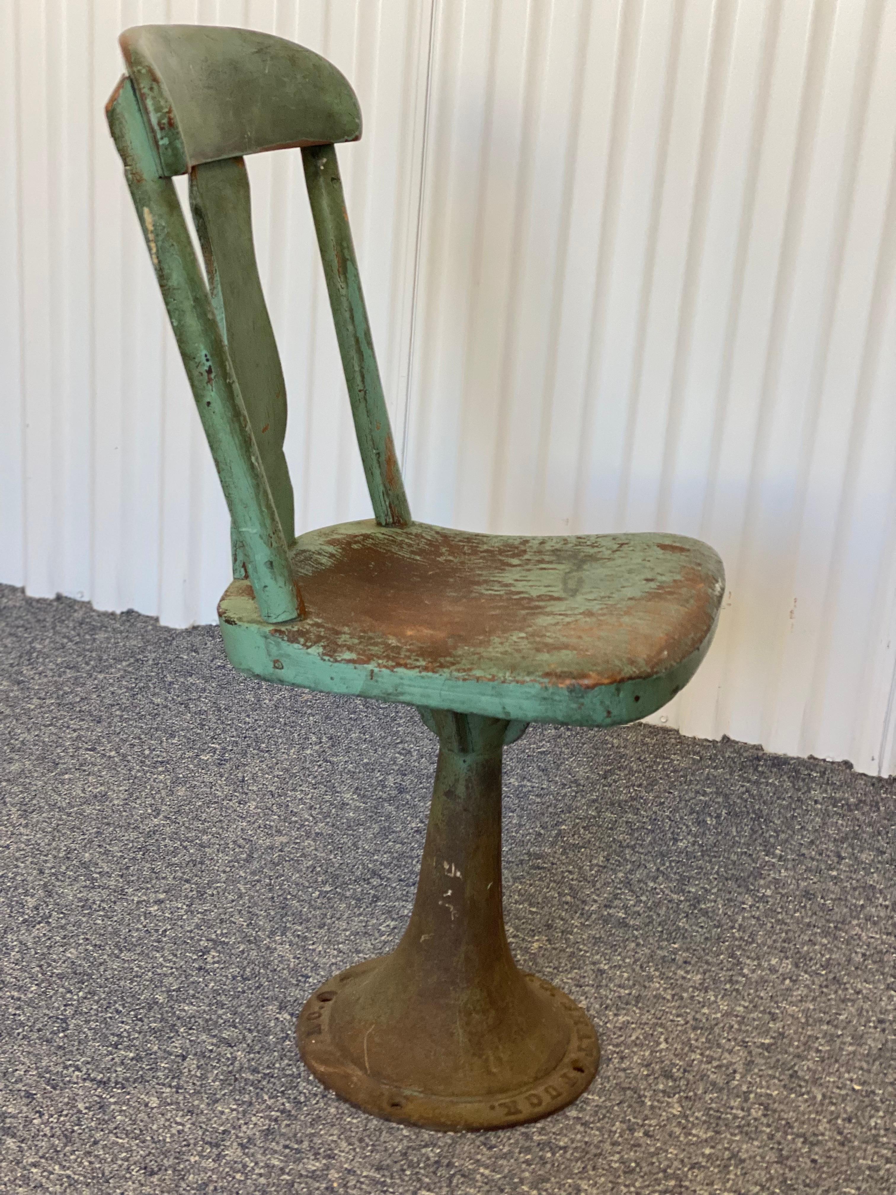 Américain Chaise de bureau pour enfant en bois et metal & Greene & Greene Wood &wood du début des années 1900 par W.G. Shattuck en vente