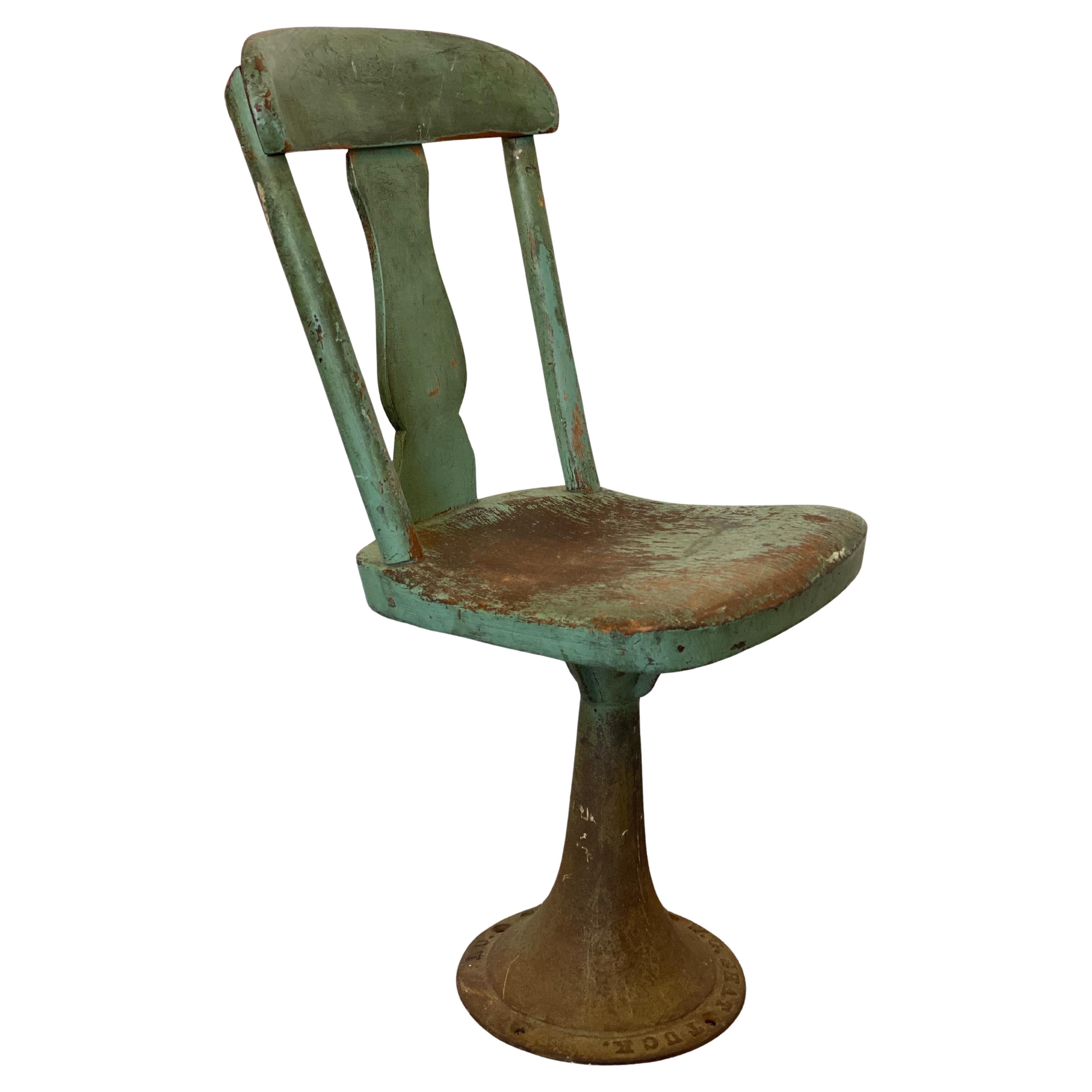 Chaise de bureau pour enfant en bois et metal & Greene & Greene Wood &wood du début des années 1900 par W.G. Shattuck en vente