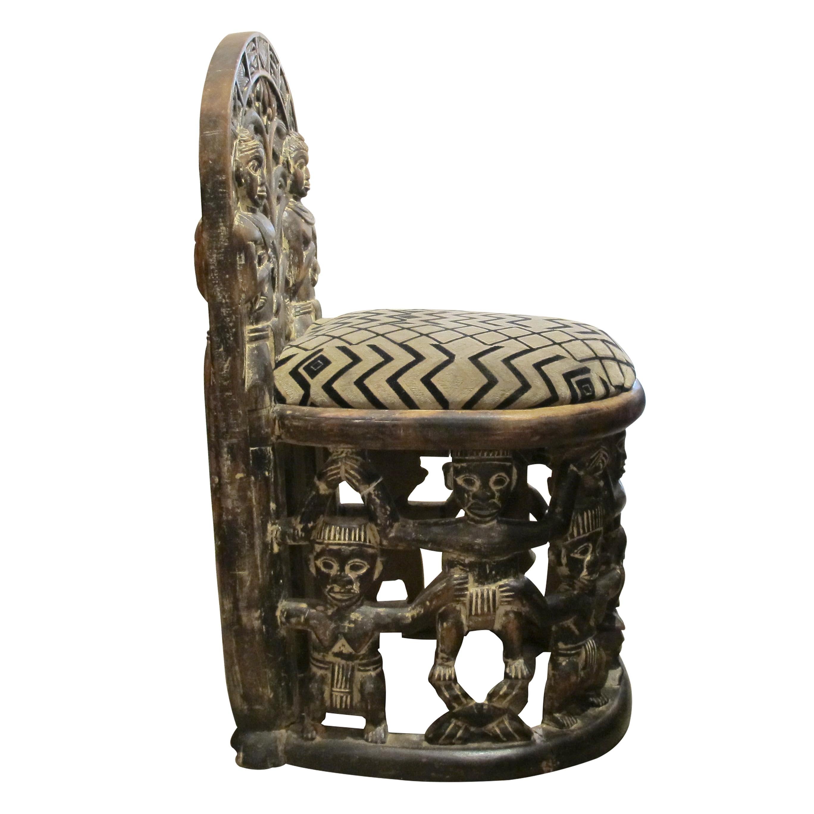 20th Century Early 1900s Hand-Carved African Tribal Chairs with Intricate Figurative Detailin For Sale