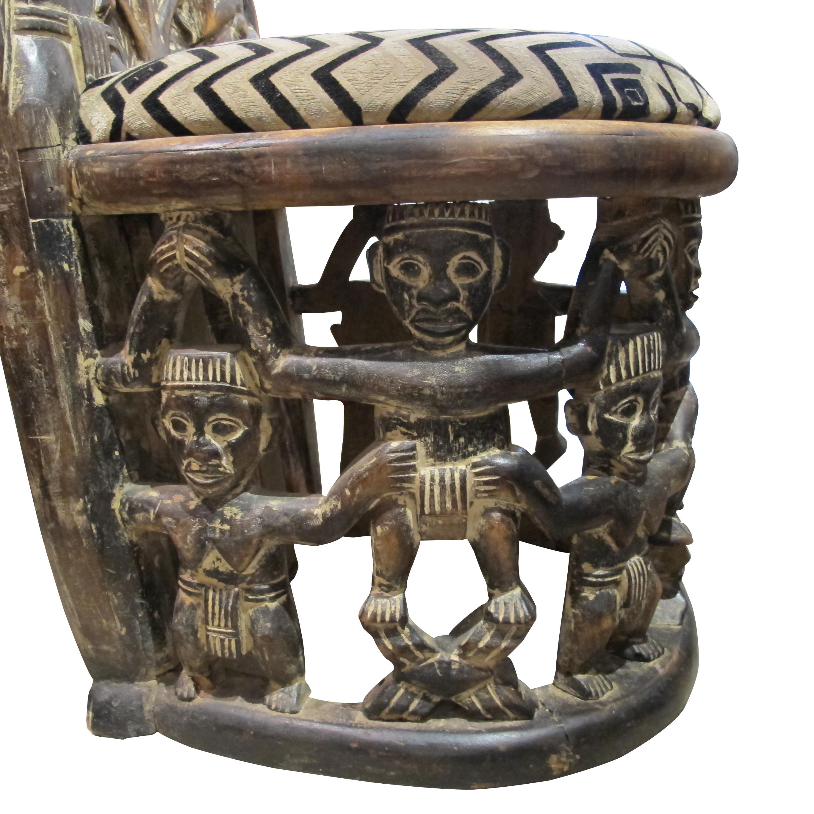 Early 1900s Hand-Carved African Tribal Chairs with Intricate Figurative Detailin For Sale 2
