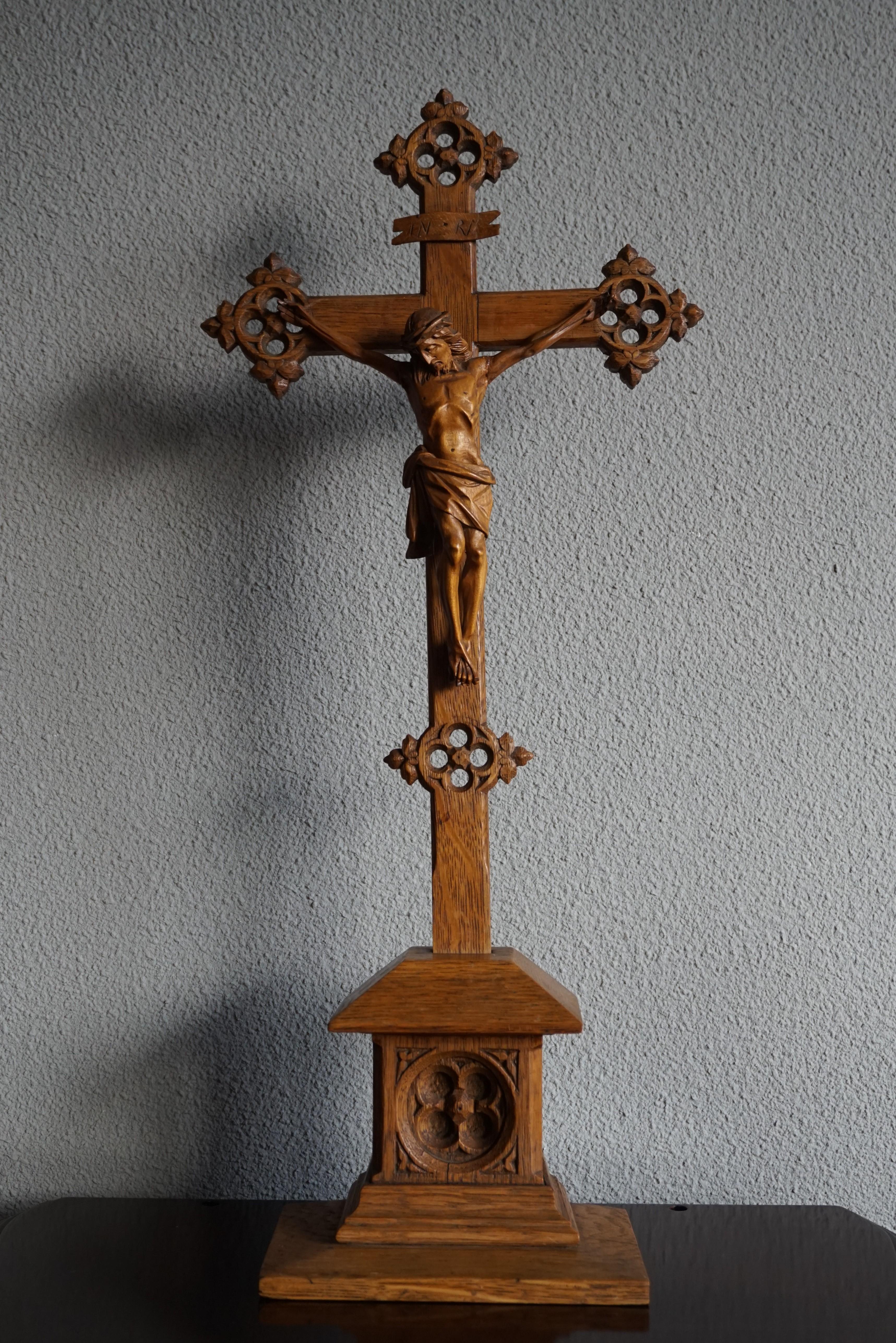 Early 1900s Hand Carved Gothic Revival Table Crucifix with Corpus of Christ 1910 2