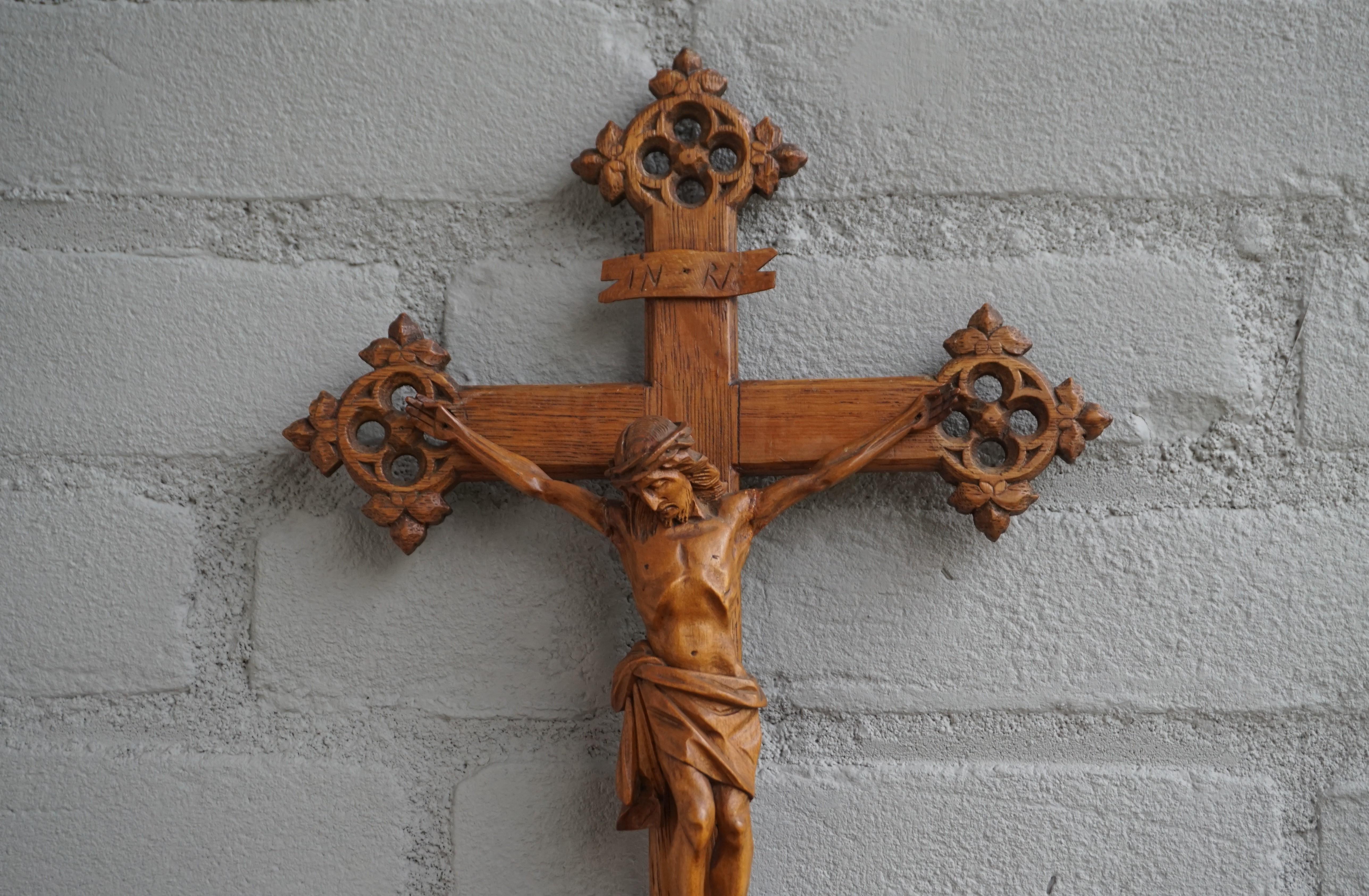 Early 1900s Hand Carved Gothic Revival Table Crucifix with Corpus of Christ 1910 7