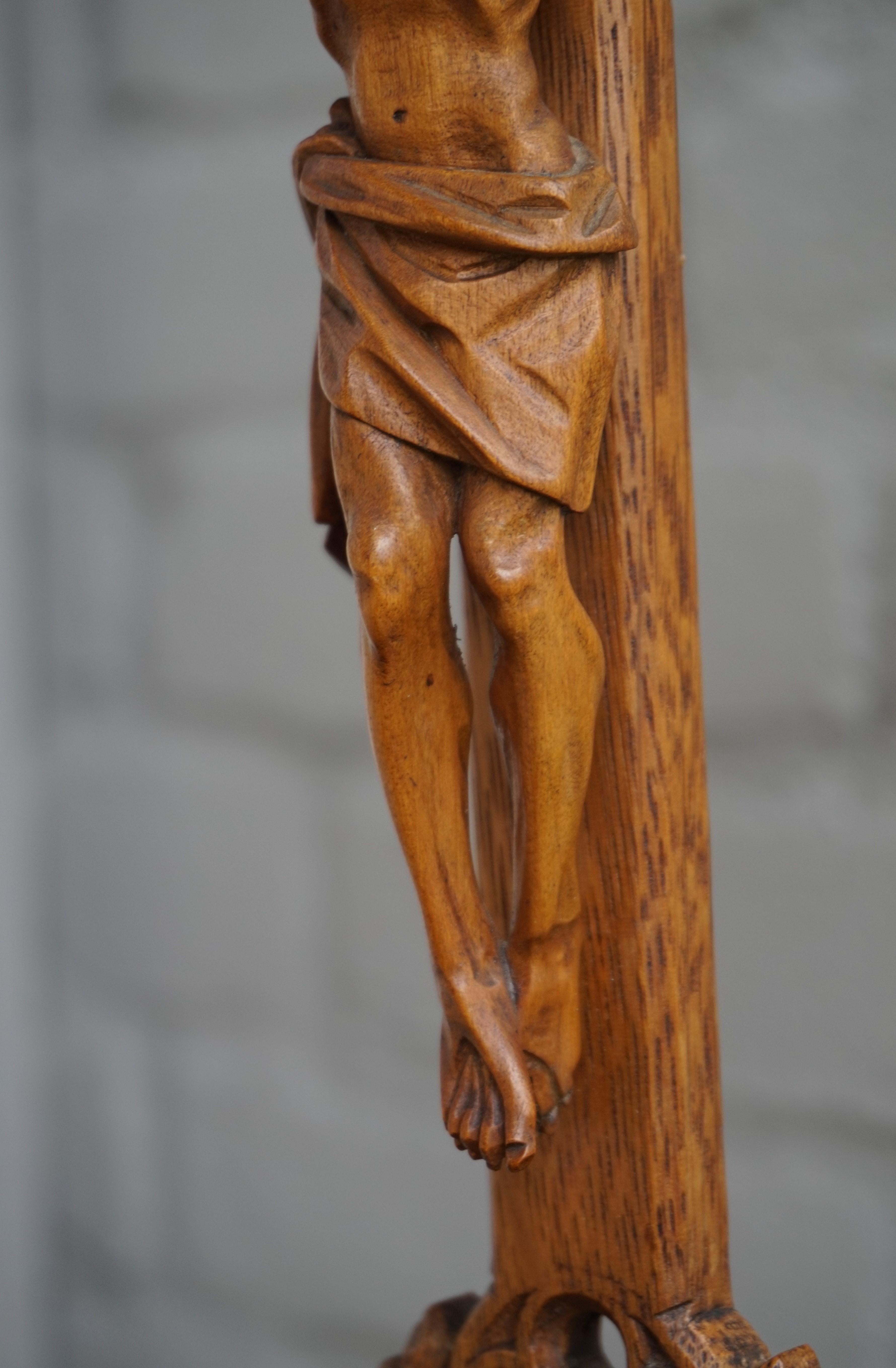 Early 1900s Hand Carved Gothic Revival Table Crucifix with Corpus of Christ 1910 8