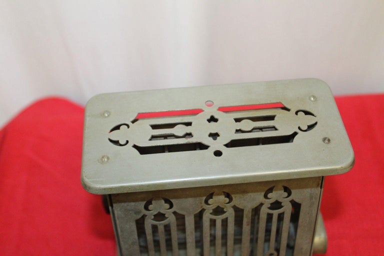 Early 1900s Hotpoint Electric Vintage Toaster at 1stDibs vintage