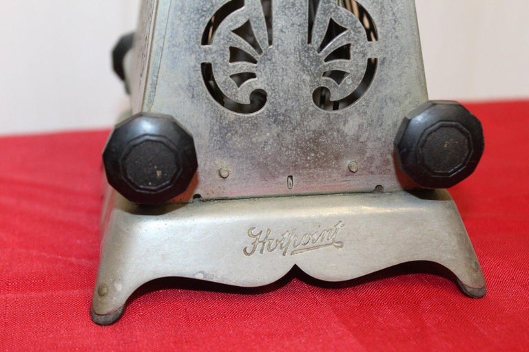 Early 1900s Hotpoint Electric Vintage Toaster at 1stDibs