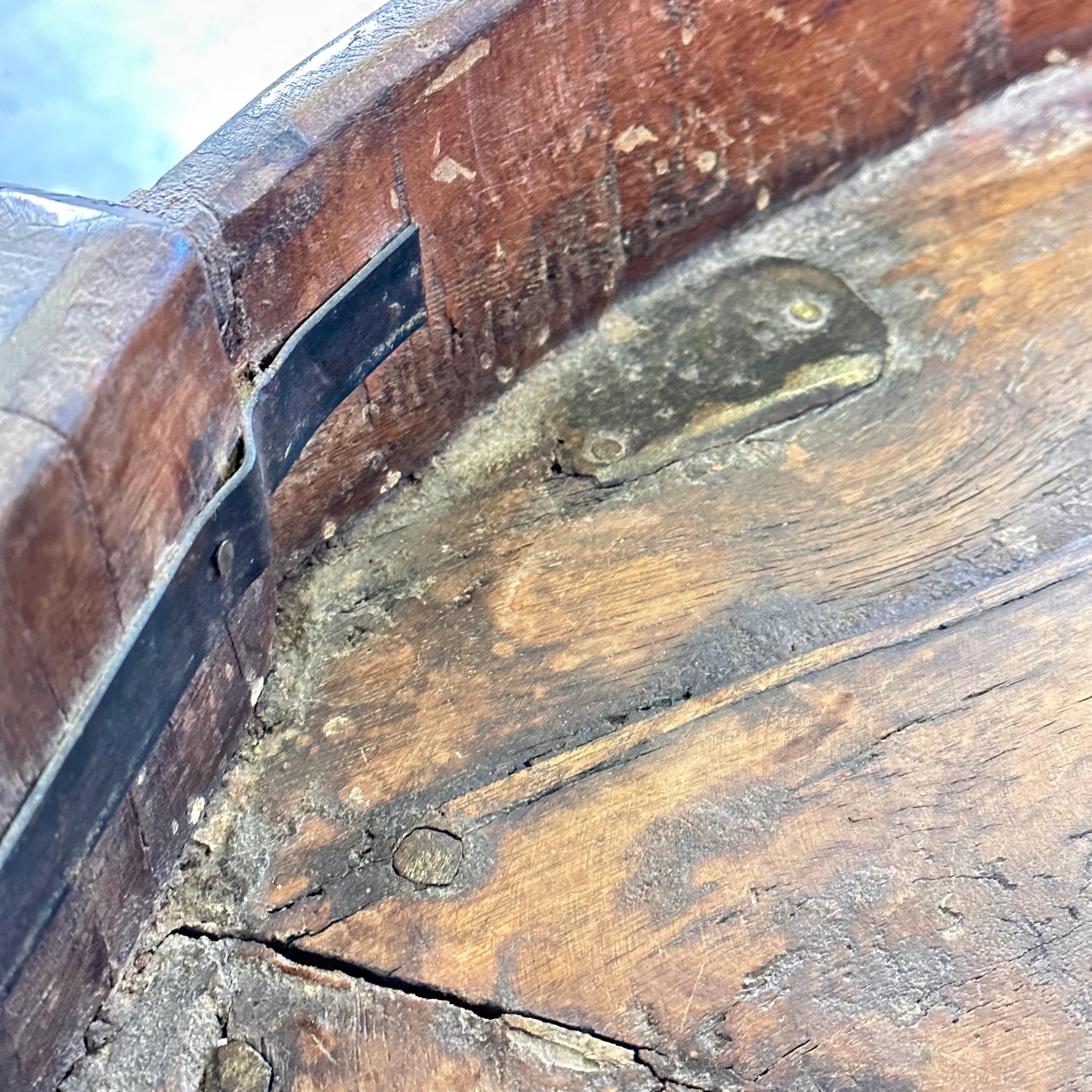 Table basse chakki Grinder indienne du début des années 1900 en vente 11