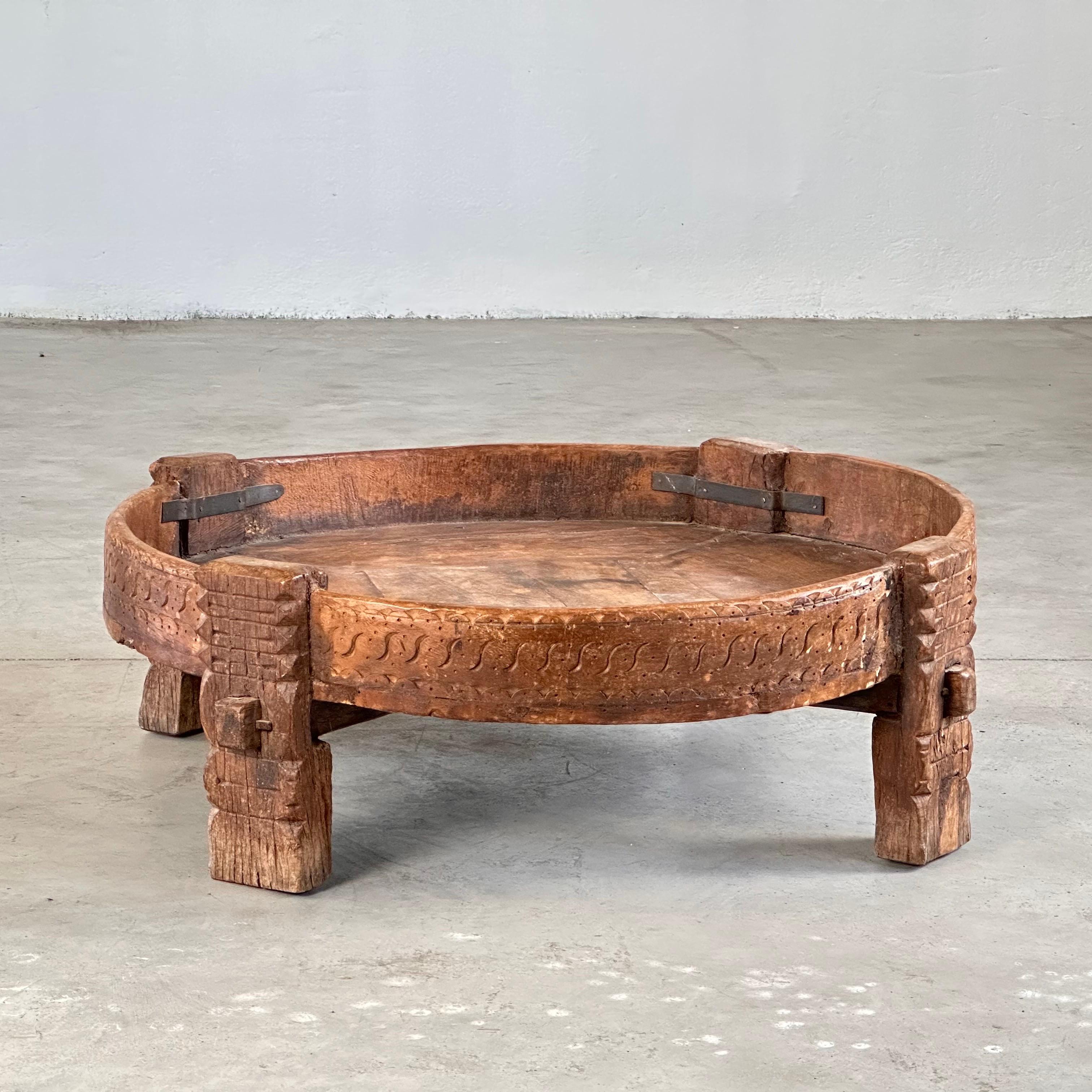Indien Table basse chakki Grinder indienne du début des années 1900 en vente