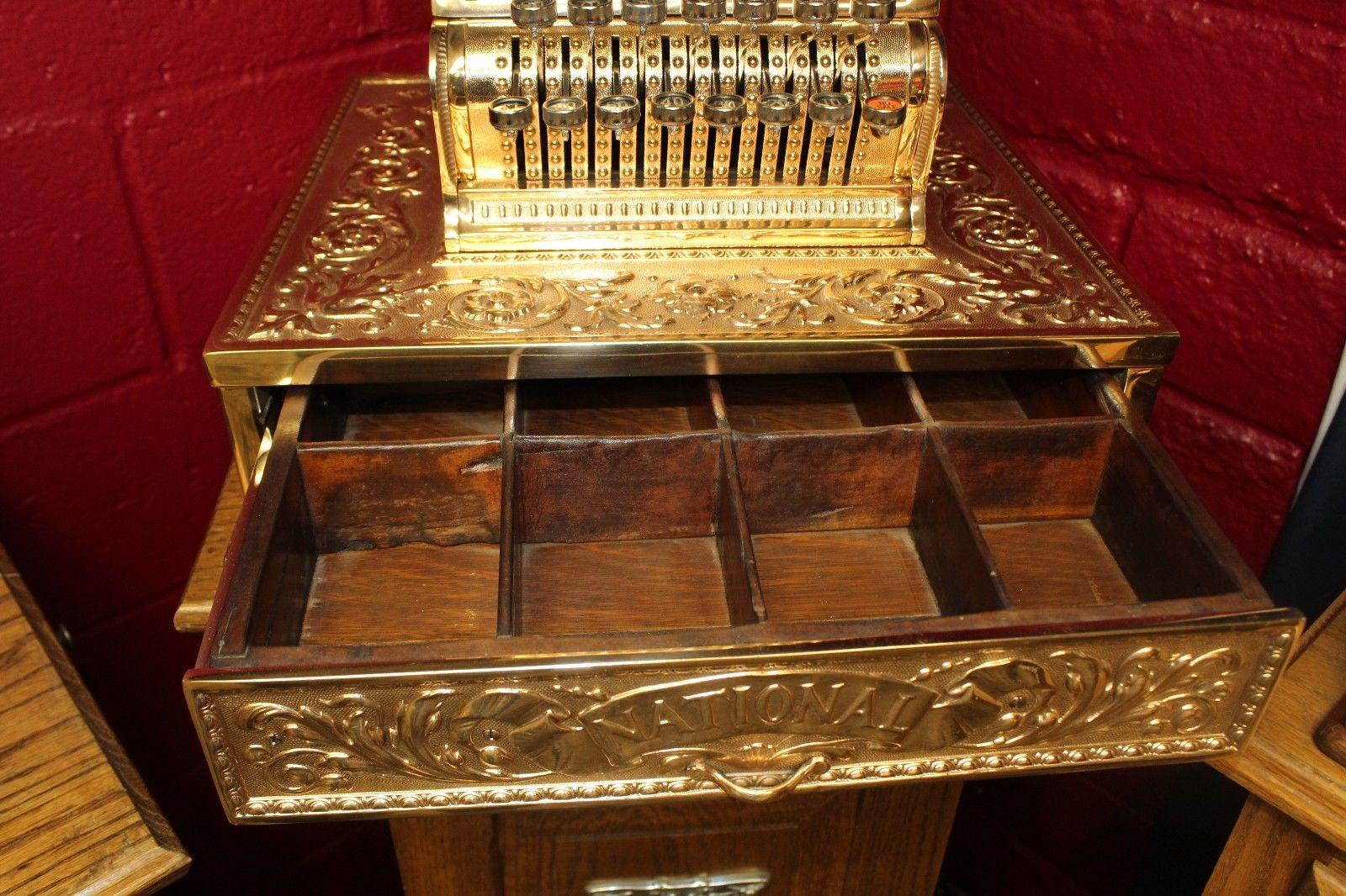 Caisse enregistreuse nationale du début des années 1900, modèle 52 avec horloge Bon état - En vente à Orange, CA