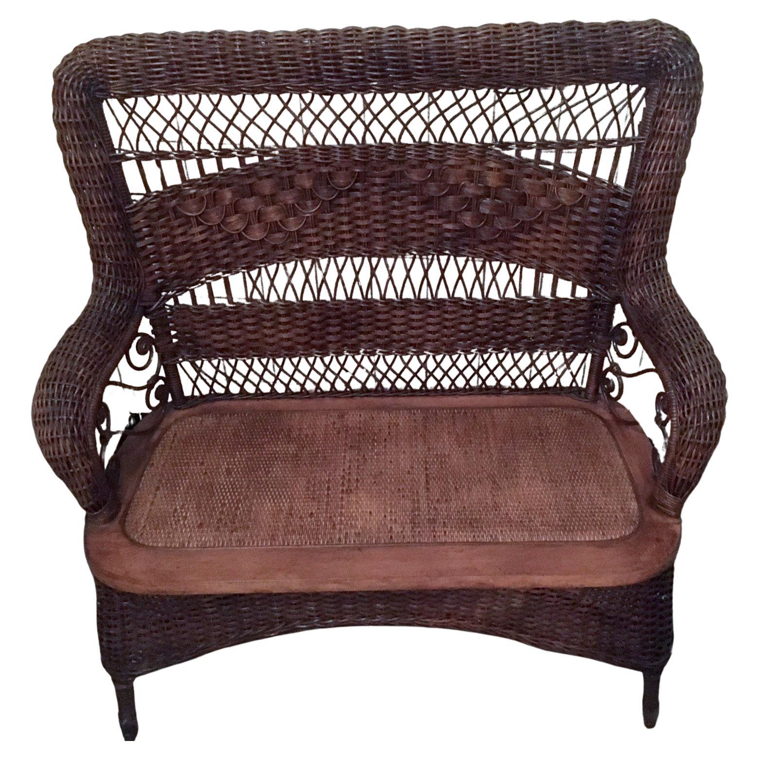 Antique Wicker Heywood Wakefield Settee with Original Natural Finish circa 1900 For Sale