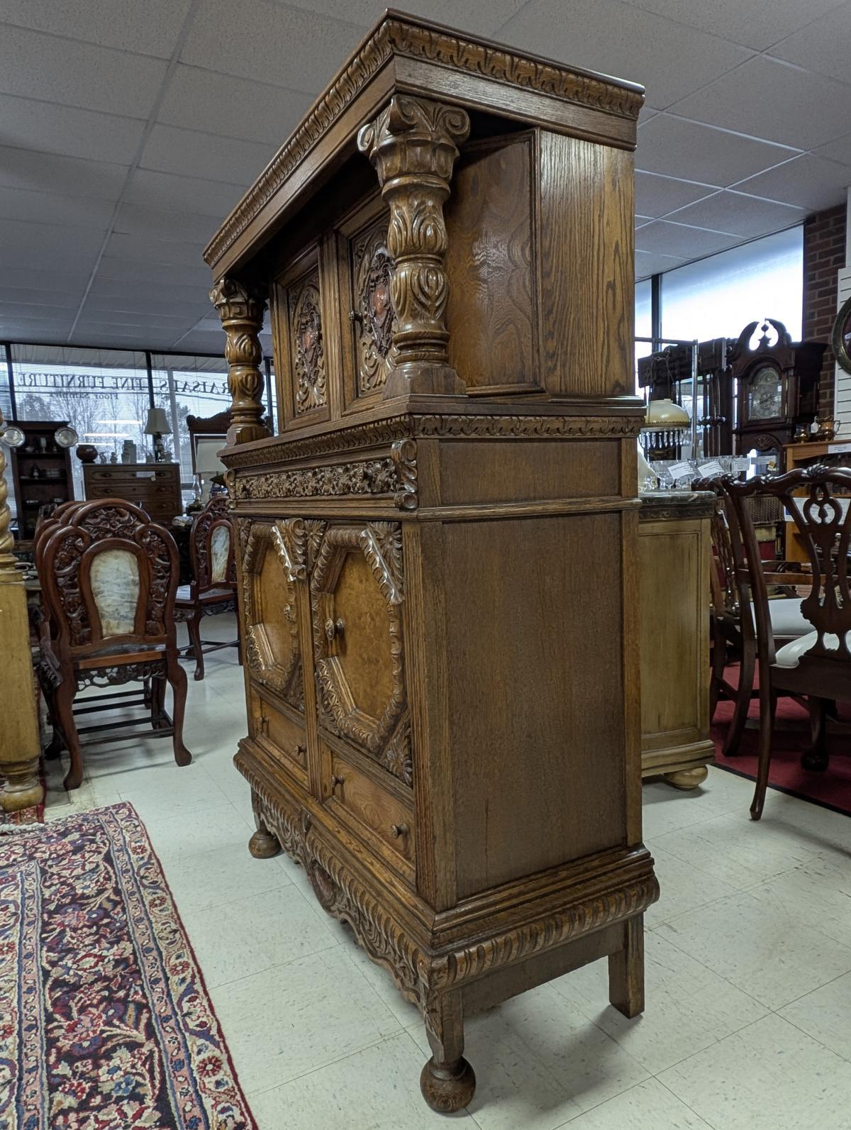 Armoire de style Renaissance du début des années 1900, en chêne, 64 