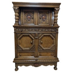 Renaissance-Schrank aus Eiche, Anfang 1900er Jahre