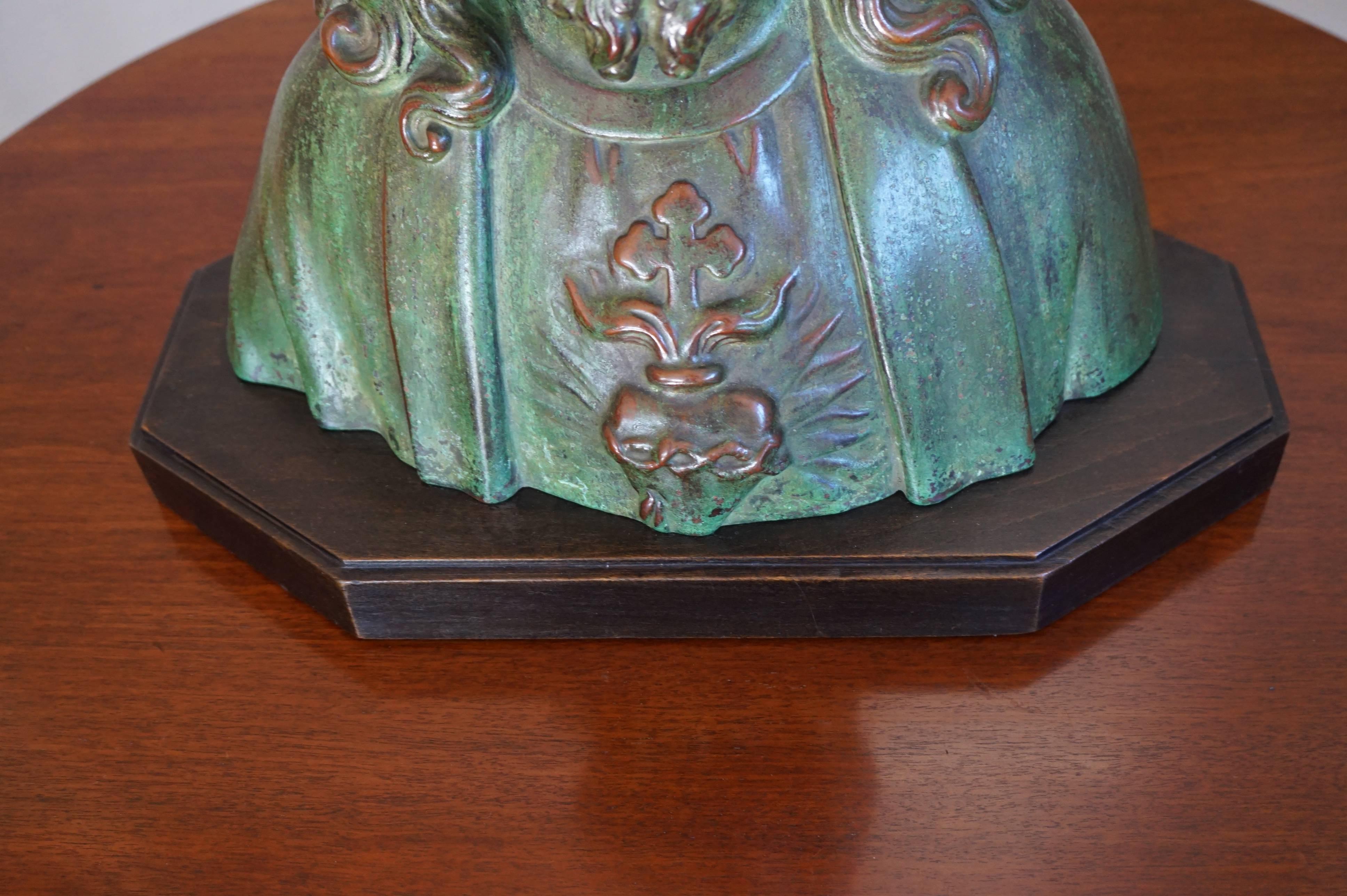 Ebonized Early 1900s Patinated Terracotta or Plaster Bust of Christ on an Art Deco Base