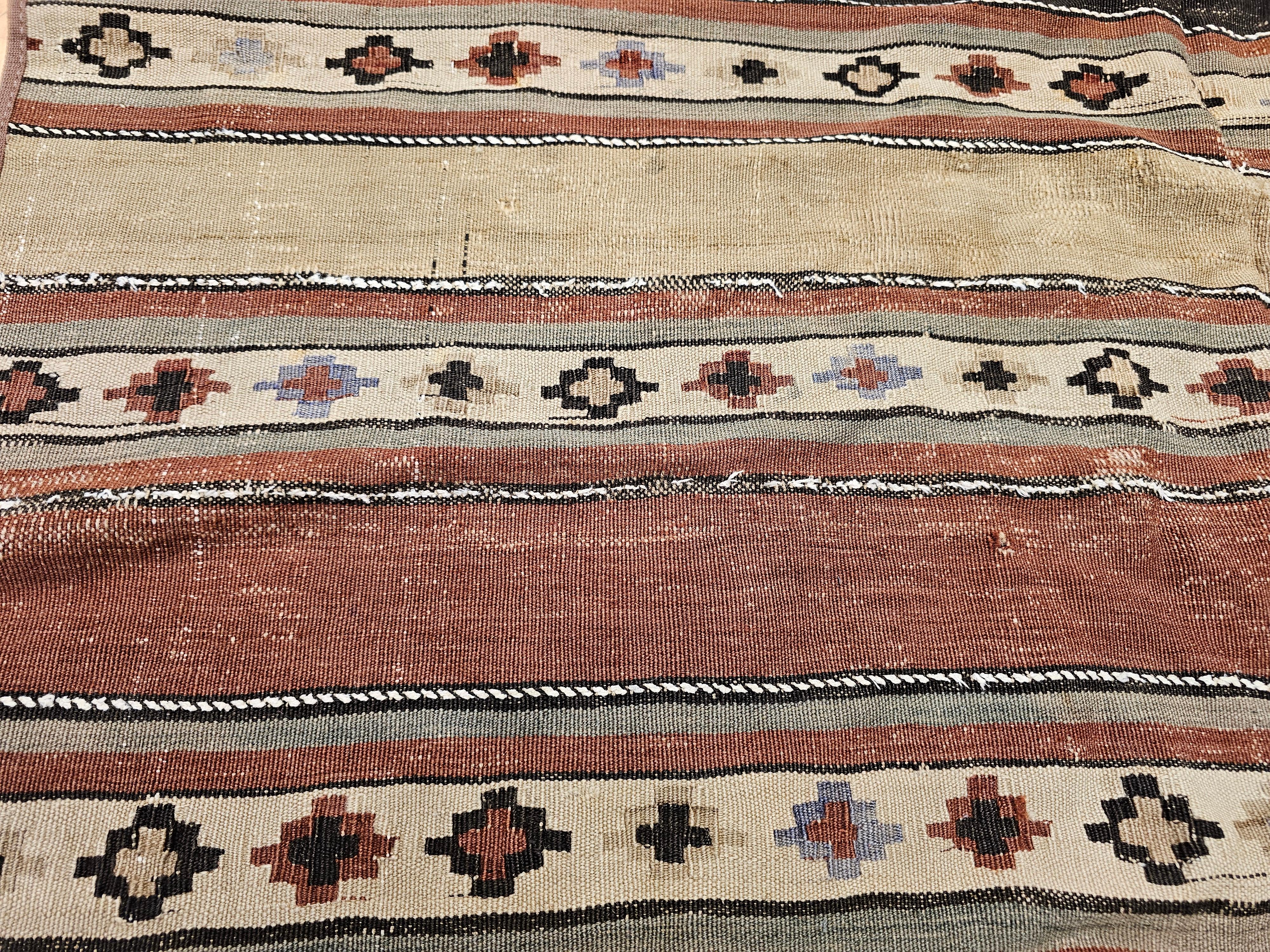 Early 1900s Persian Shahsavan Kilim with Southwestern Earth Tone Colors For Sale 6