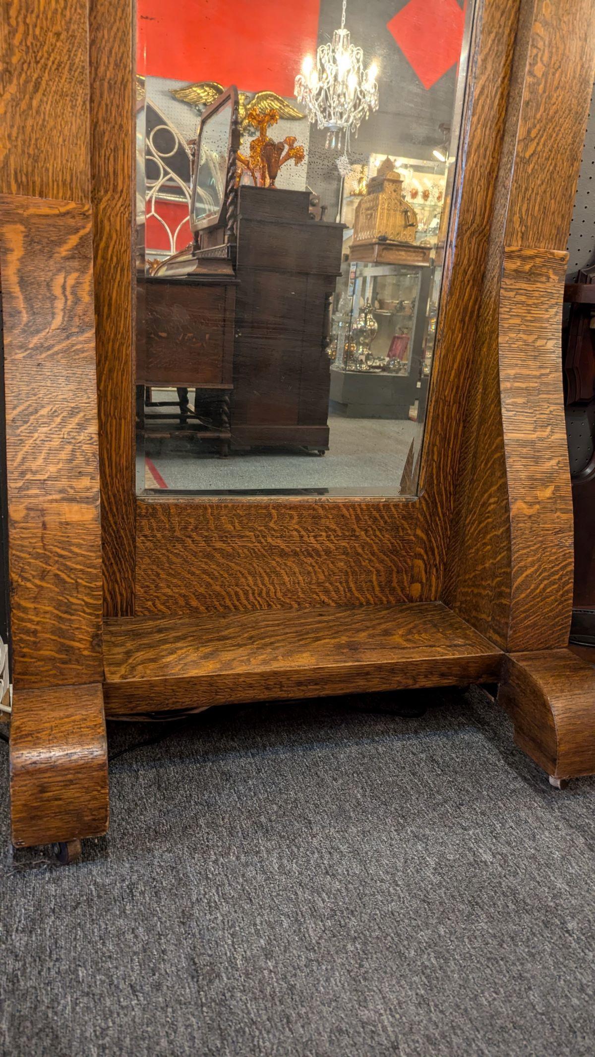 Early 1900s Quarter Sawn Oak Hall Tree Mirror For Sale 1