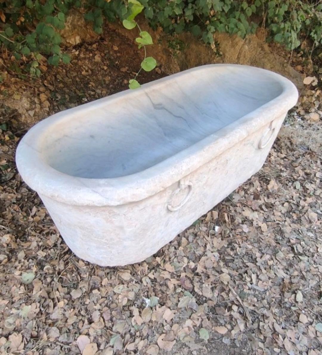 Carved Early 1900s Rare Antique Free Standing Italian Marble Bathtub For Sale