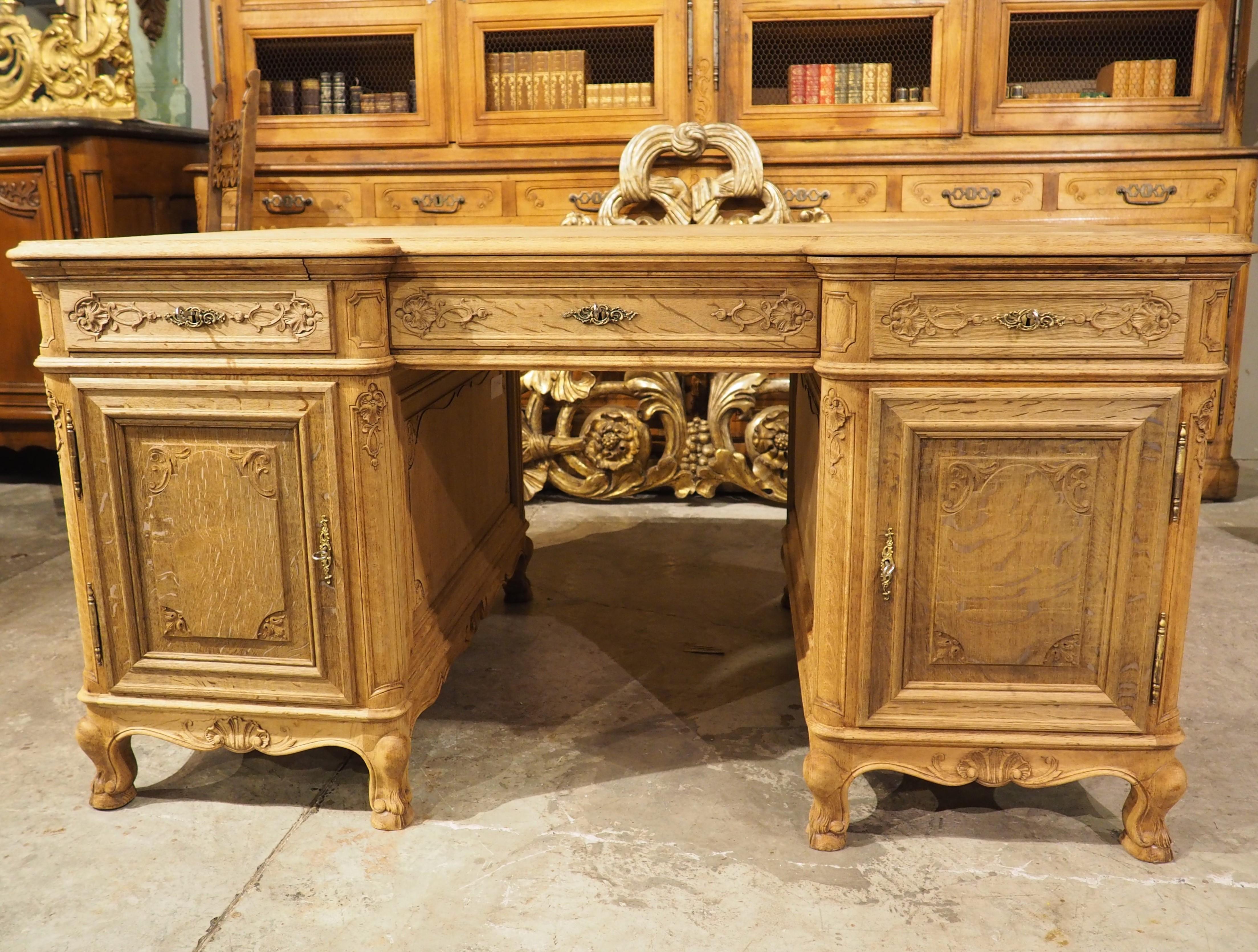 Early 1900s Regence Style Bleached Oak Partners Desk from France For Sale 14