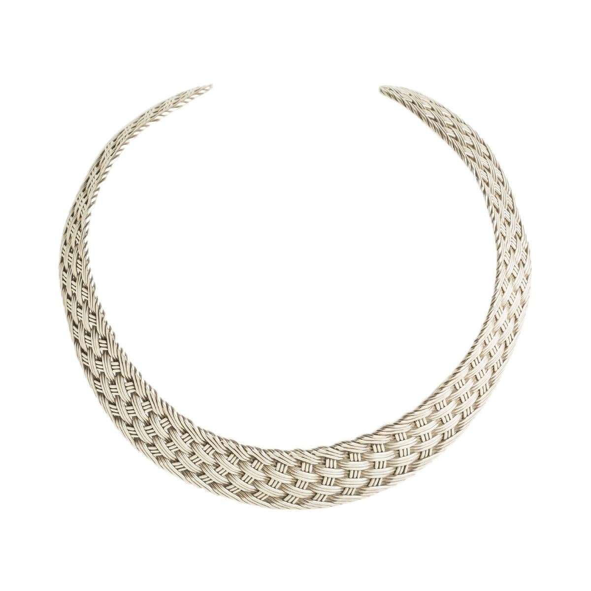 Rigid 925 silver necklace with torque braided pattern, very bright early 20th century modern jewelry design.