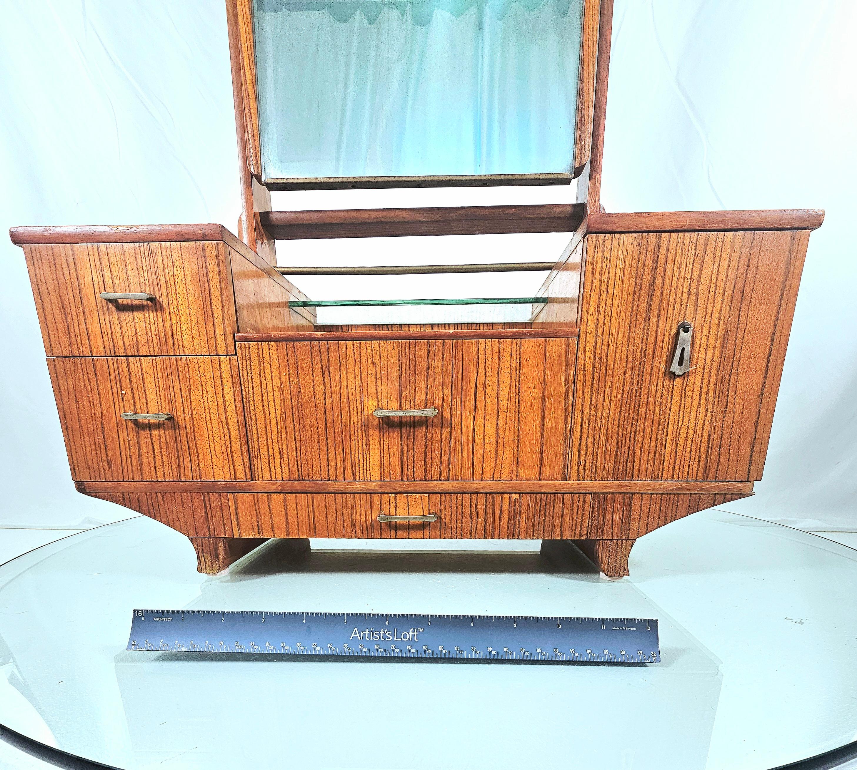 Early 1900s Salesman Sample Miniature Vanity For Sale 5
