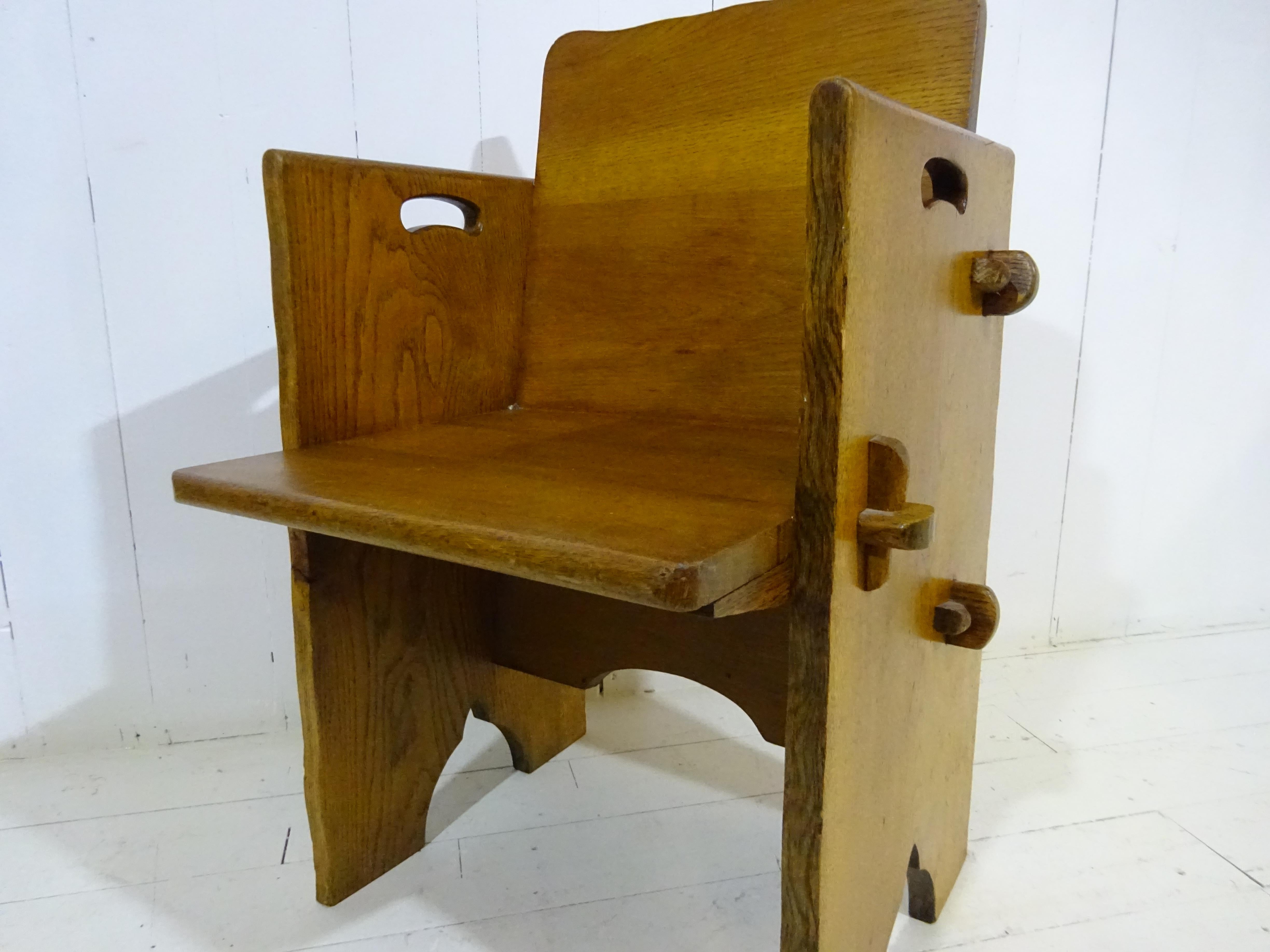 Early 1900's Solid Oak Hand Crafted Altar Chair 2