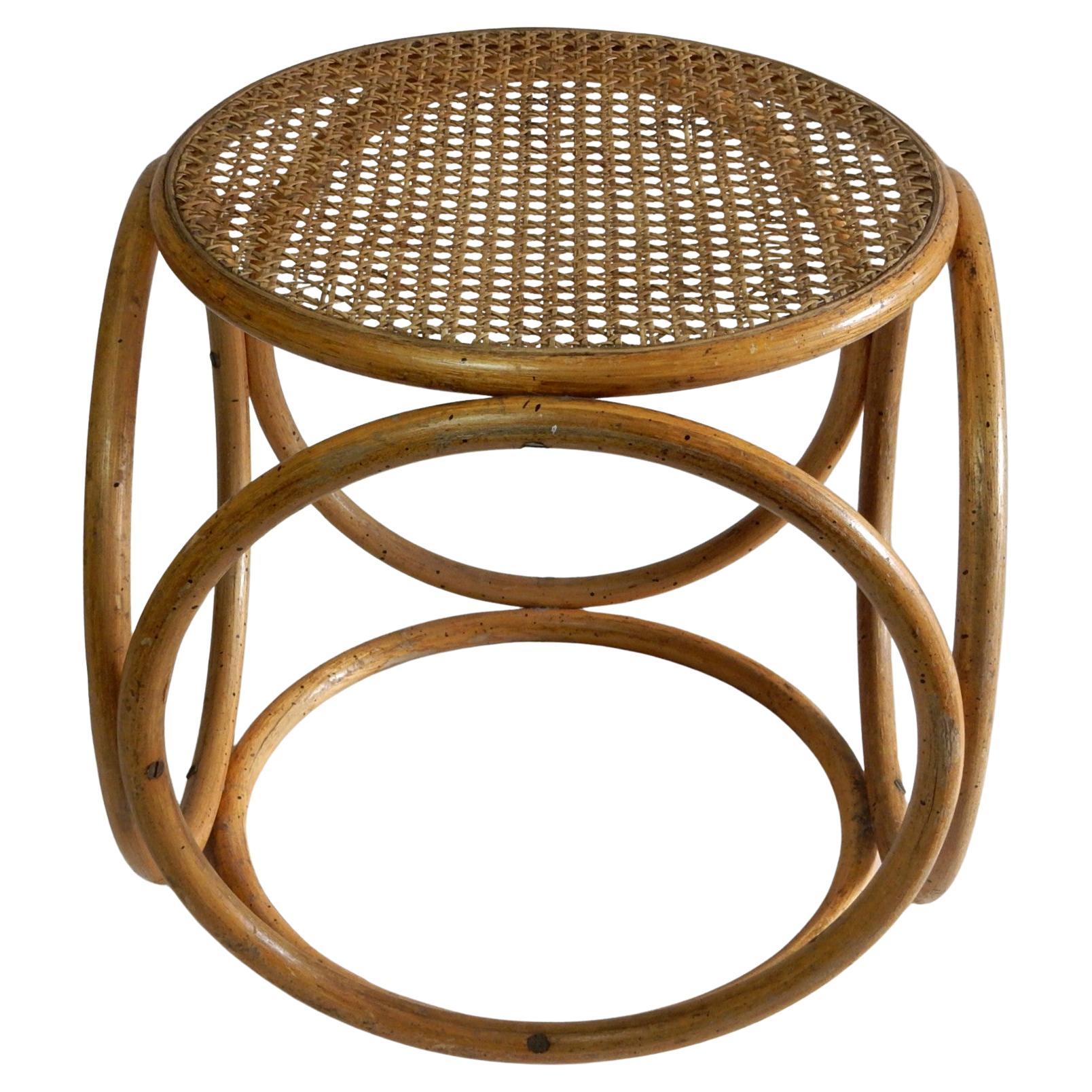 Early 1900's Thonet Bent Rattan & Wicker Stool État moyen - En vente à Las Vegas, NV