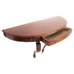 Veneciano de principios de 1900 Consola Imperio, de nogal tallado, de Ebanistería Bassano